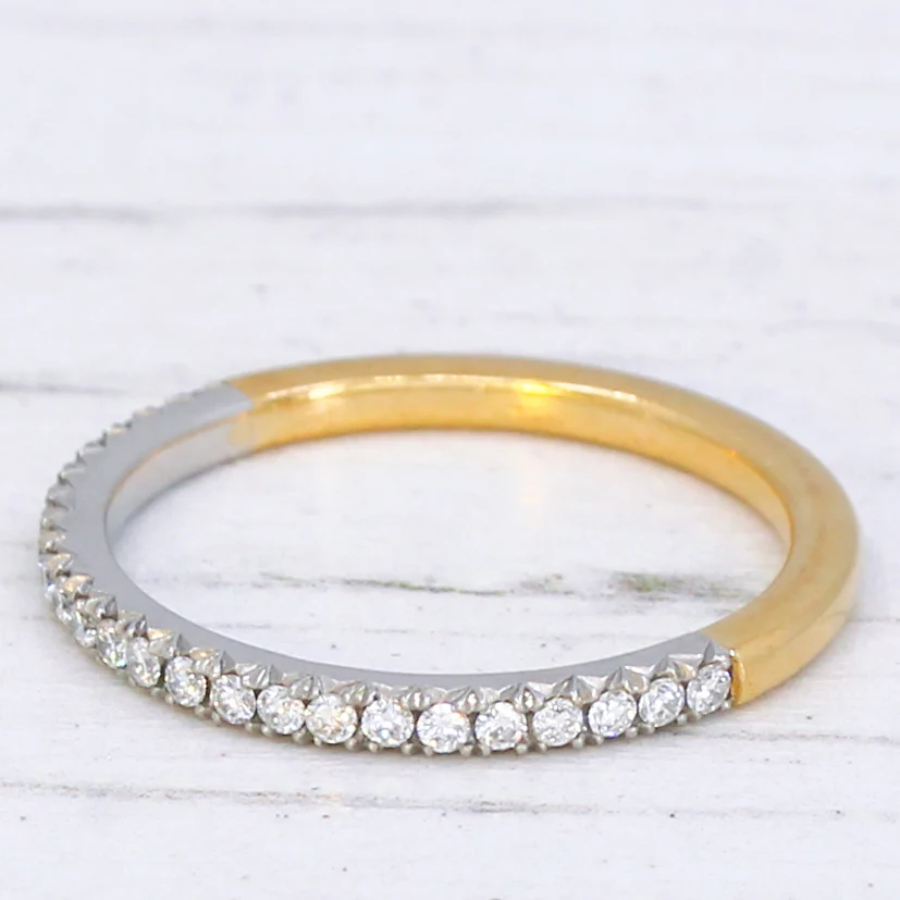 0.18 Carat Diamond Half Eternity, 18k Gold & Platinum, size M - Image 4