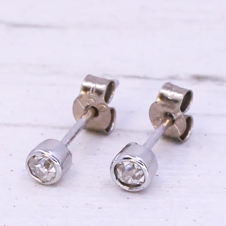 0.20 Carat Old Cut Diamond Stud Earrings, 18k White Gold - Image 4