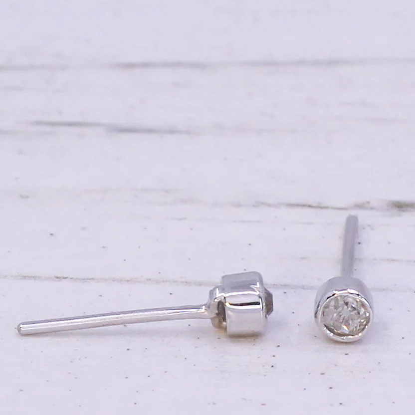 0.20 Carat Old Cut Diamond Stud Earrings, 18k White Gold - Image 5