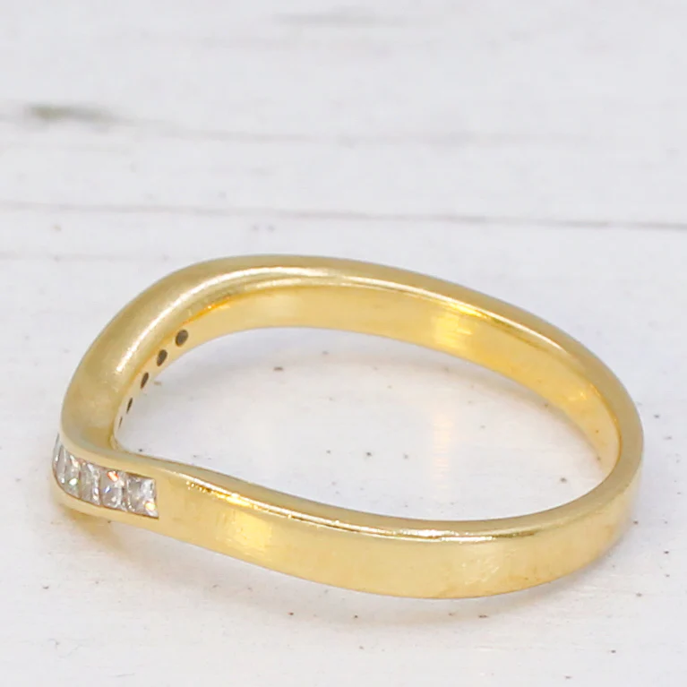 0.24 Carat Princess Cut Diamond Curved Band, 18k Gold, size K 1/2 - Image 5