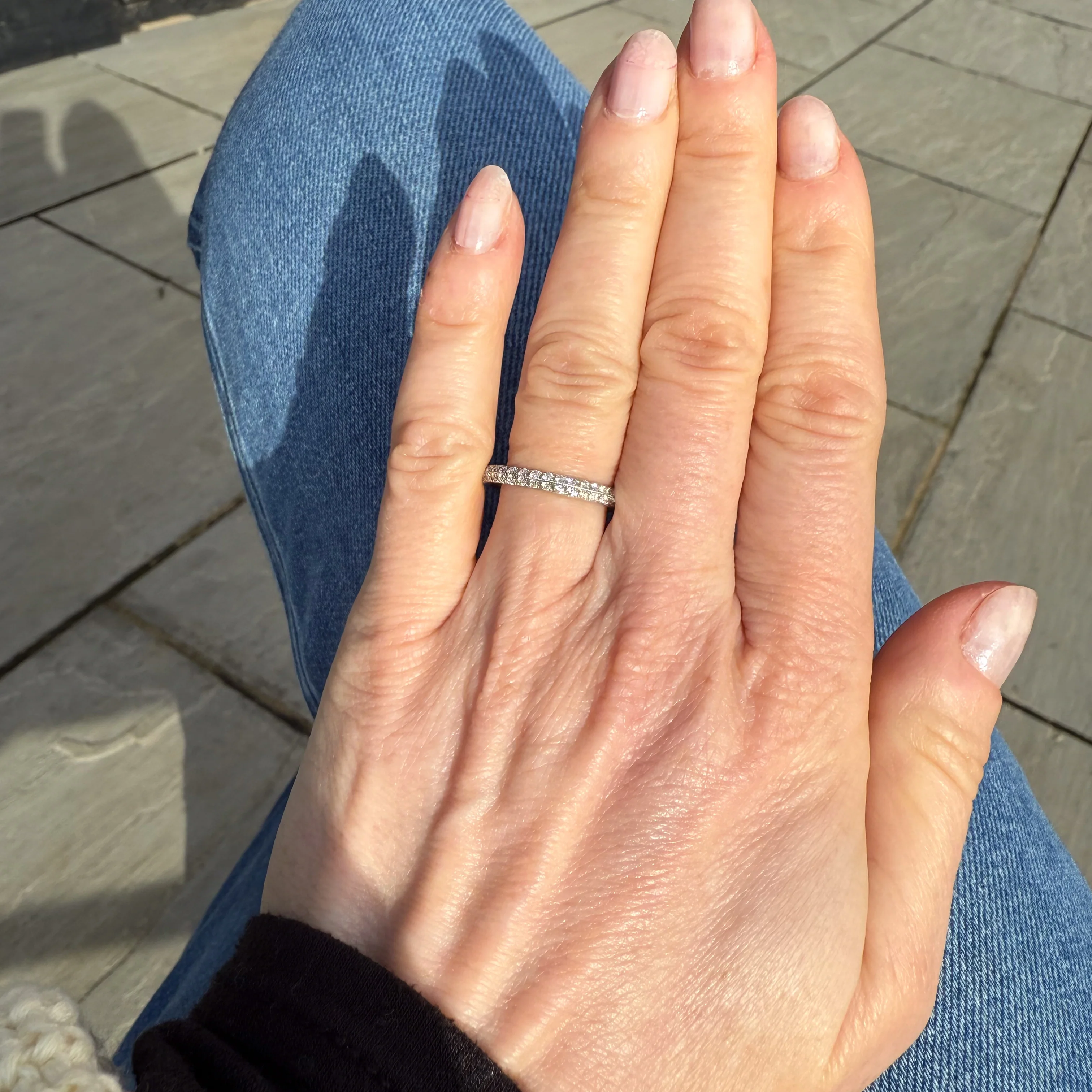 0.30 Carat Diamond Knife Edge Eternity Ring, 18k White Gold, size M - Image 3