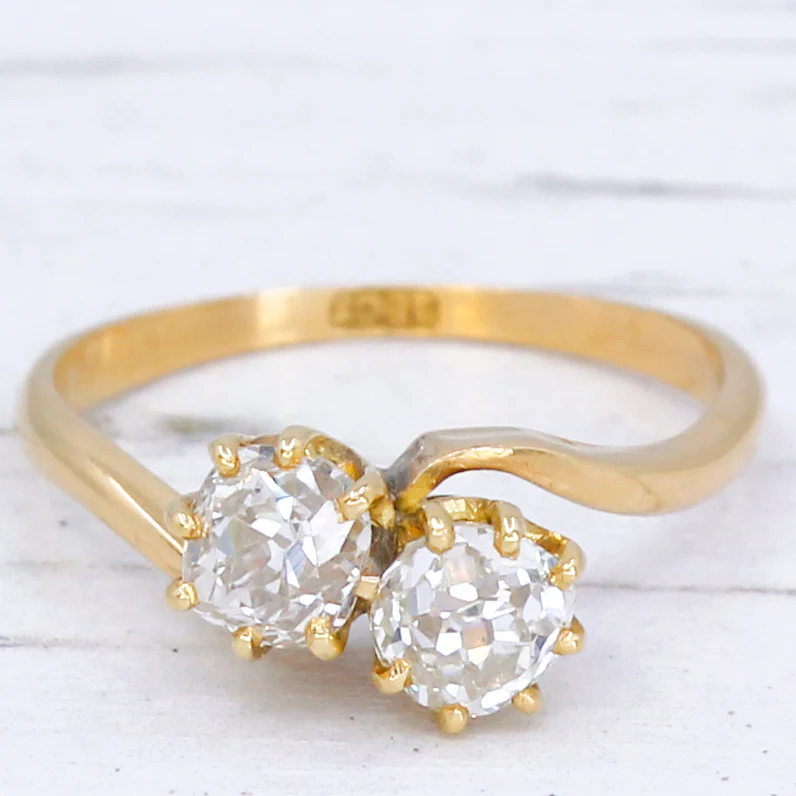 Antique 1.20 Carat Old Cut Diamond Toi et Moi Ring, circa 1910 - Image 3