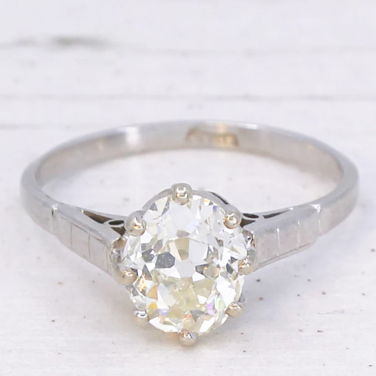 Antique 1.41 Carat Old Oval Cut Diamond Engagement Ring, circa 1925 - Image 3