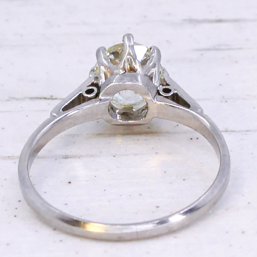 Antique 1.41 Carat Old Oval Cut Diamond Engagement Ring, circa 1925 - Image 5