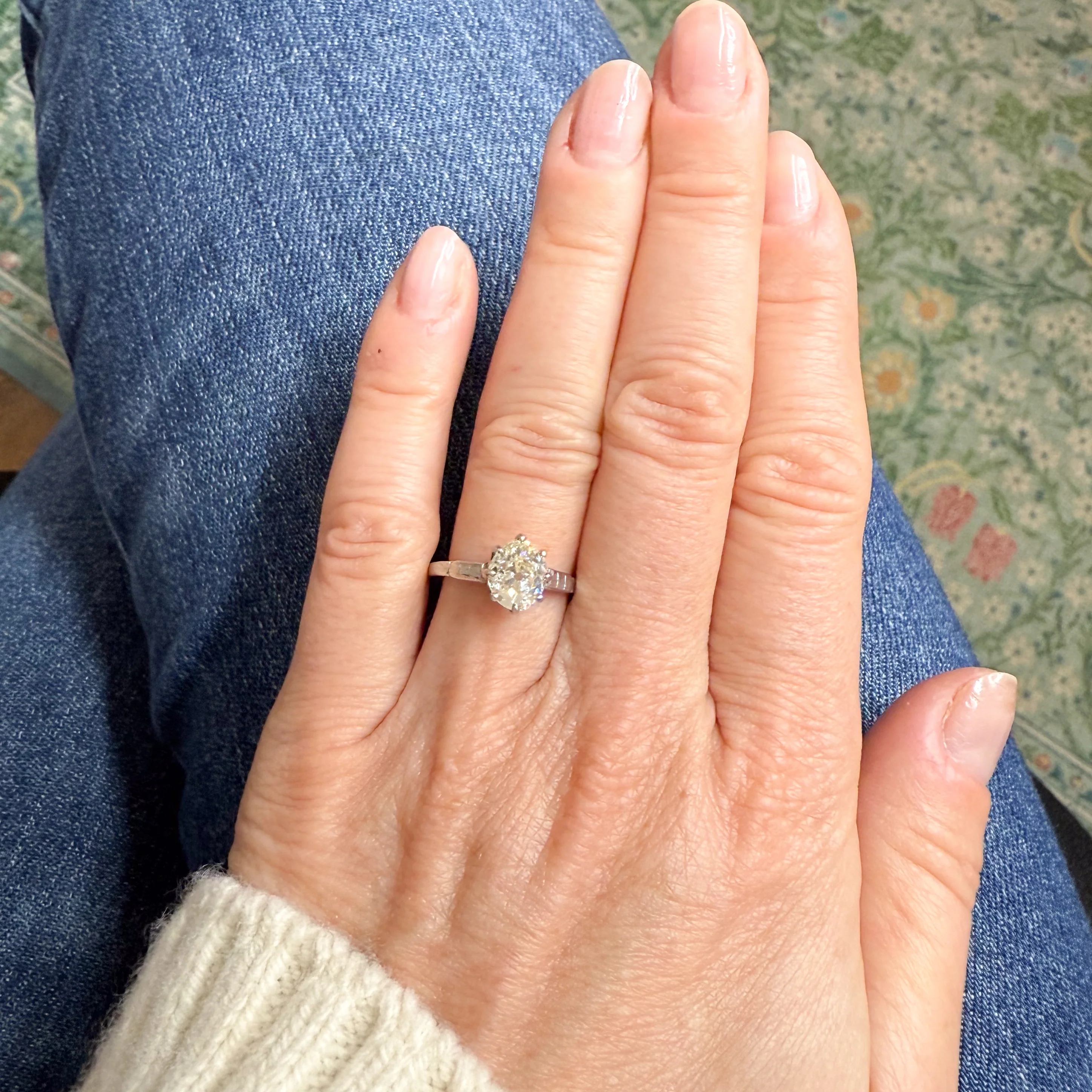 Antique 1.41 Carat Old Oval Cut Diamond Engagement Ring, circa 1925 - Image 6