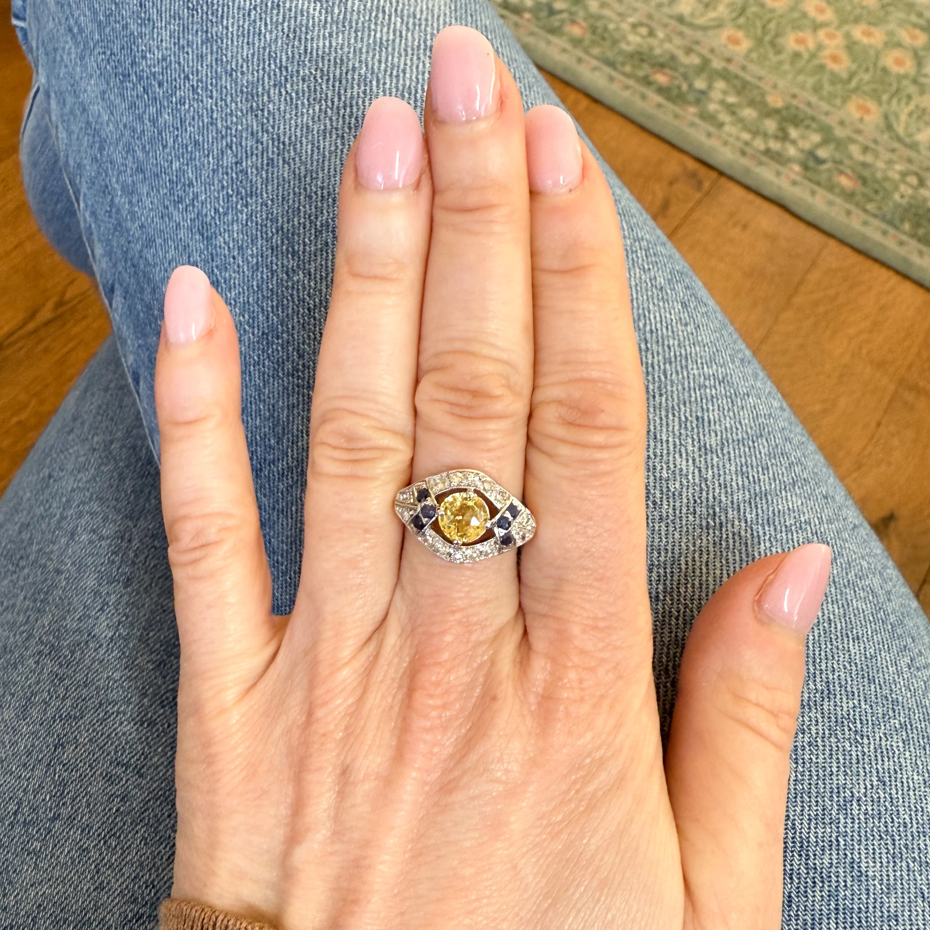 Antique 1.56 Carat Unheated Ceylon Yellow Sapphire Ring, circa 1915 - Image 7