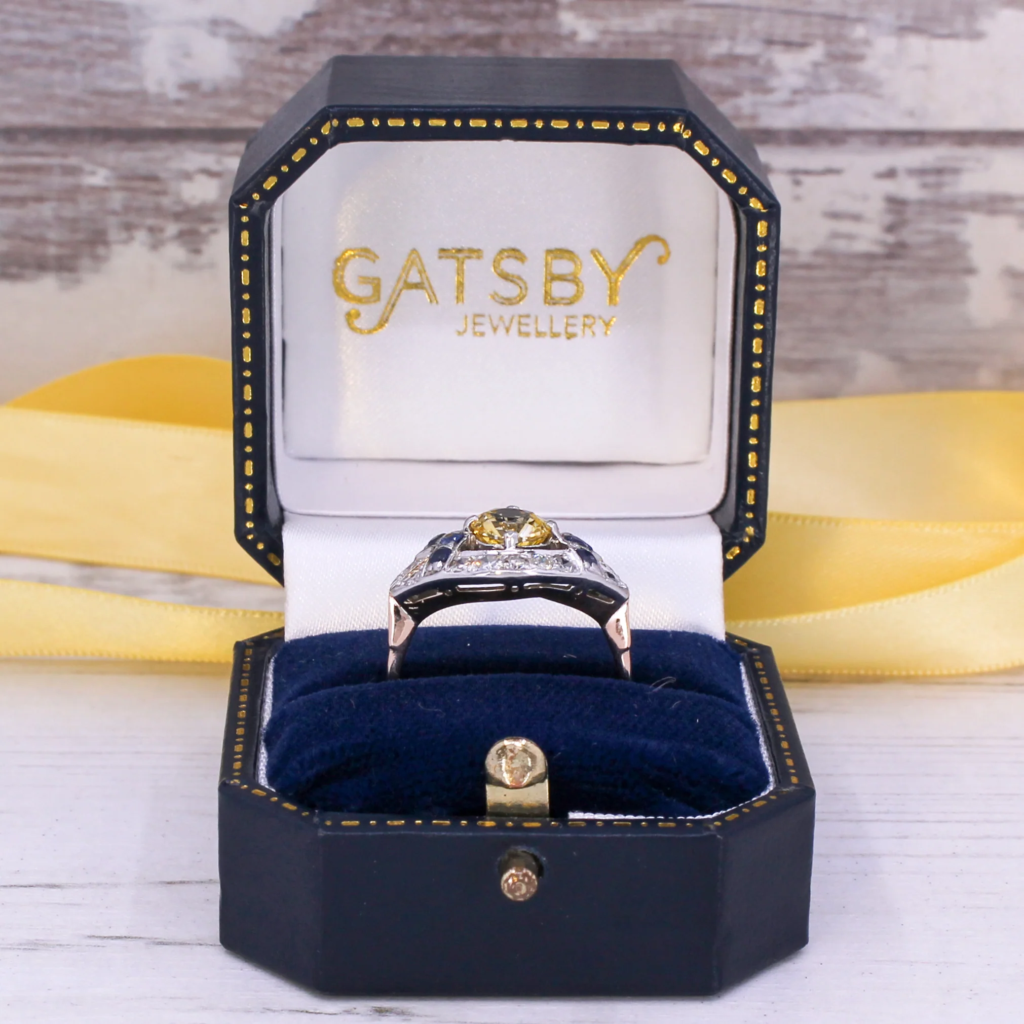 Antique 1.56 Carat Unheated Ceylon Yellow Sapphire Ring, circa 1915 - Image 8