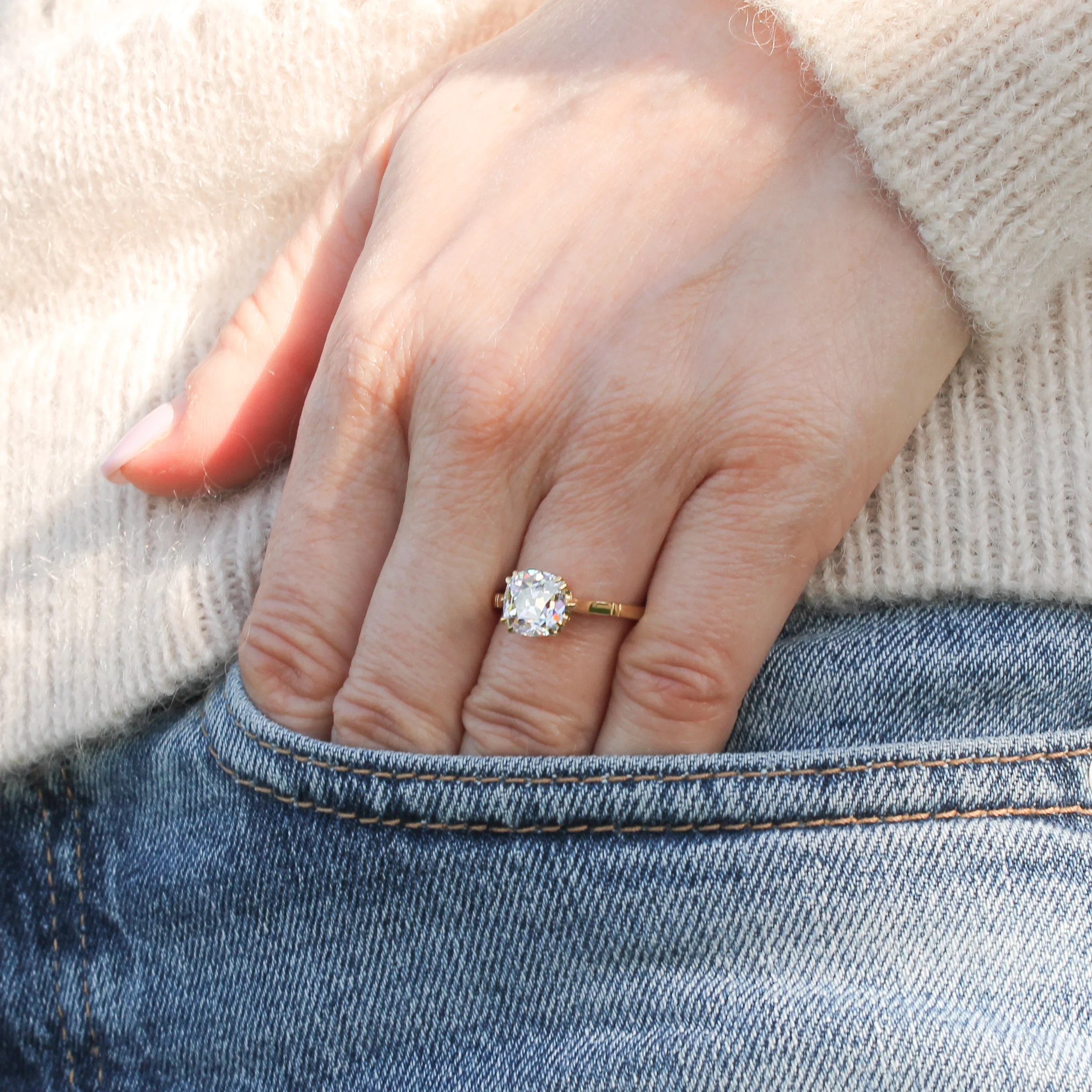 Antique 2.01 Carat Old Cut Diamond Engagement Ring, circa 1920 - Image 2