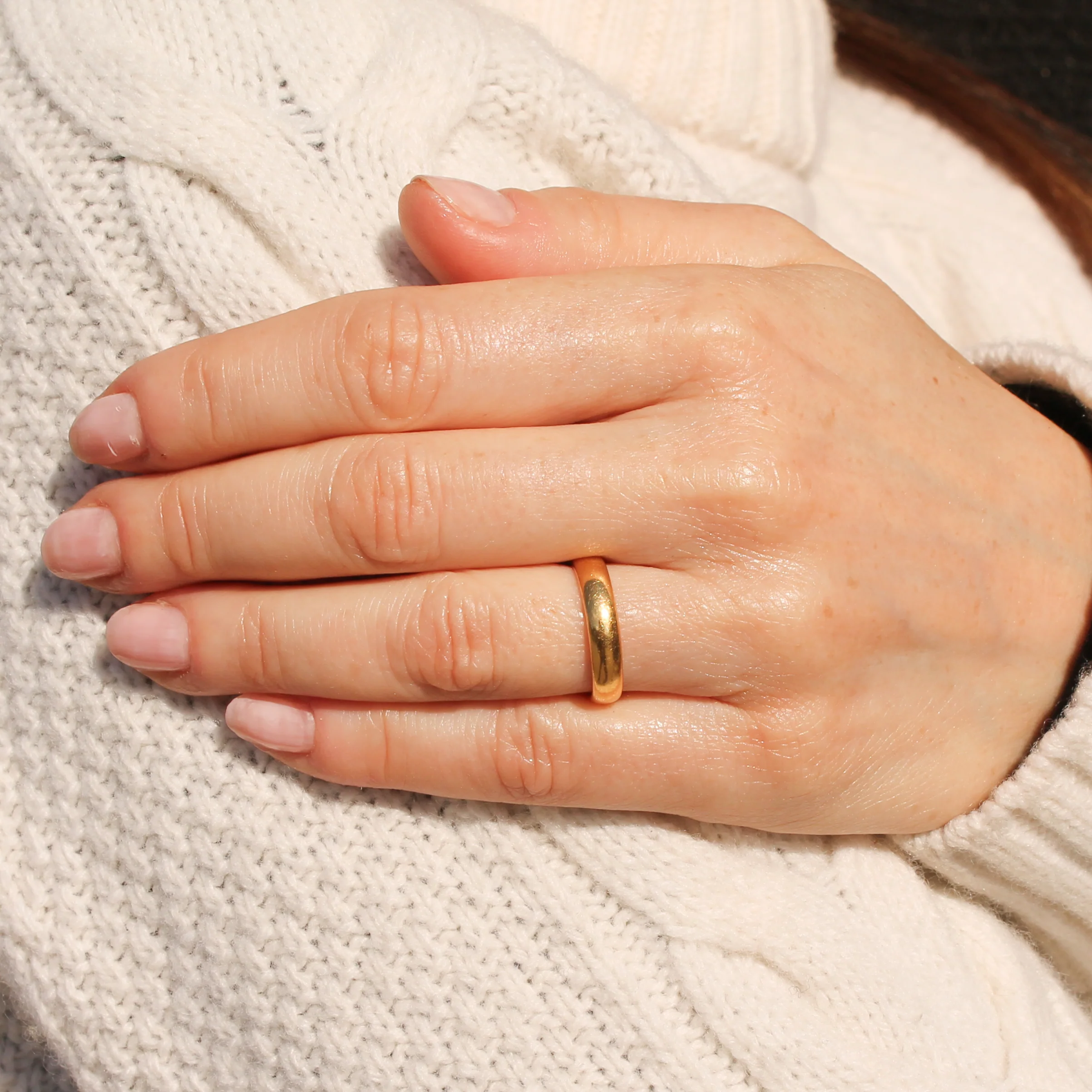 Antique 22k Yellow Gold Wedding Band Ring, dated 1924, size J - Image 3