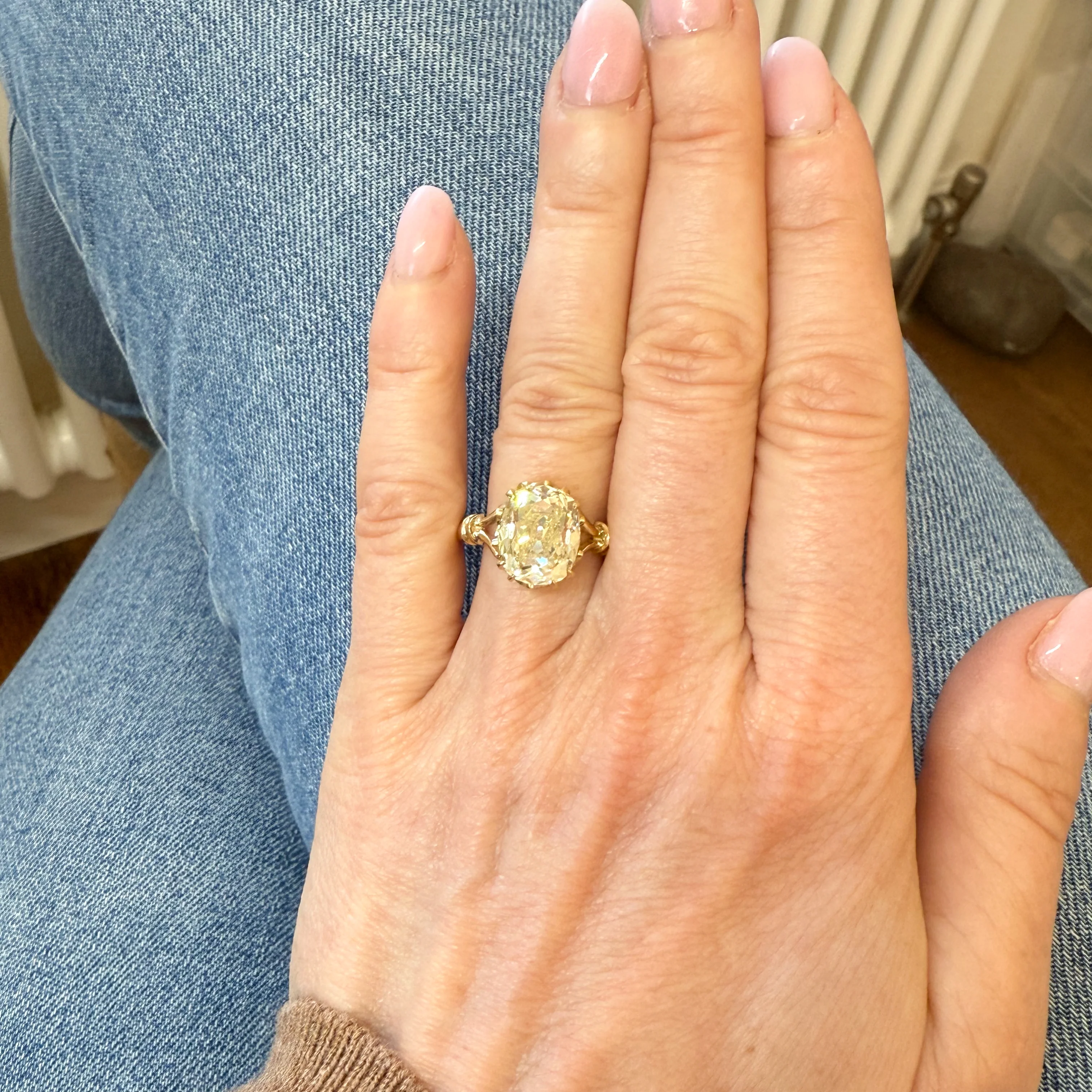 Antique 5.02 Carat Light Yellow Old Cut Diamond Solitaire Ring, circa 1900 - Image 6
