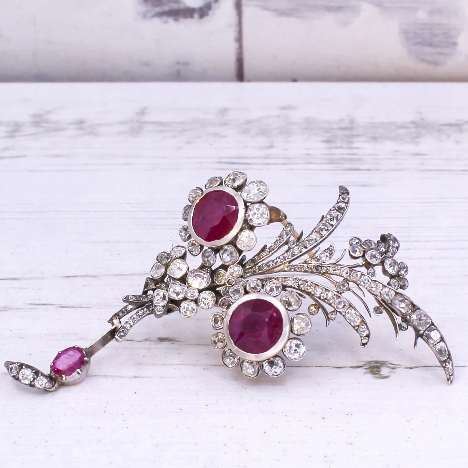 Antique 5.53 Carat Ruby & 5.69 Carat Old Cut Diamond Brooch, circa 1850 - Image 3
