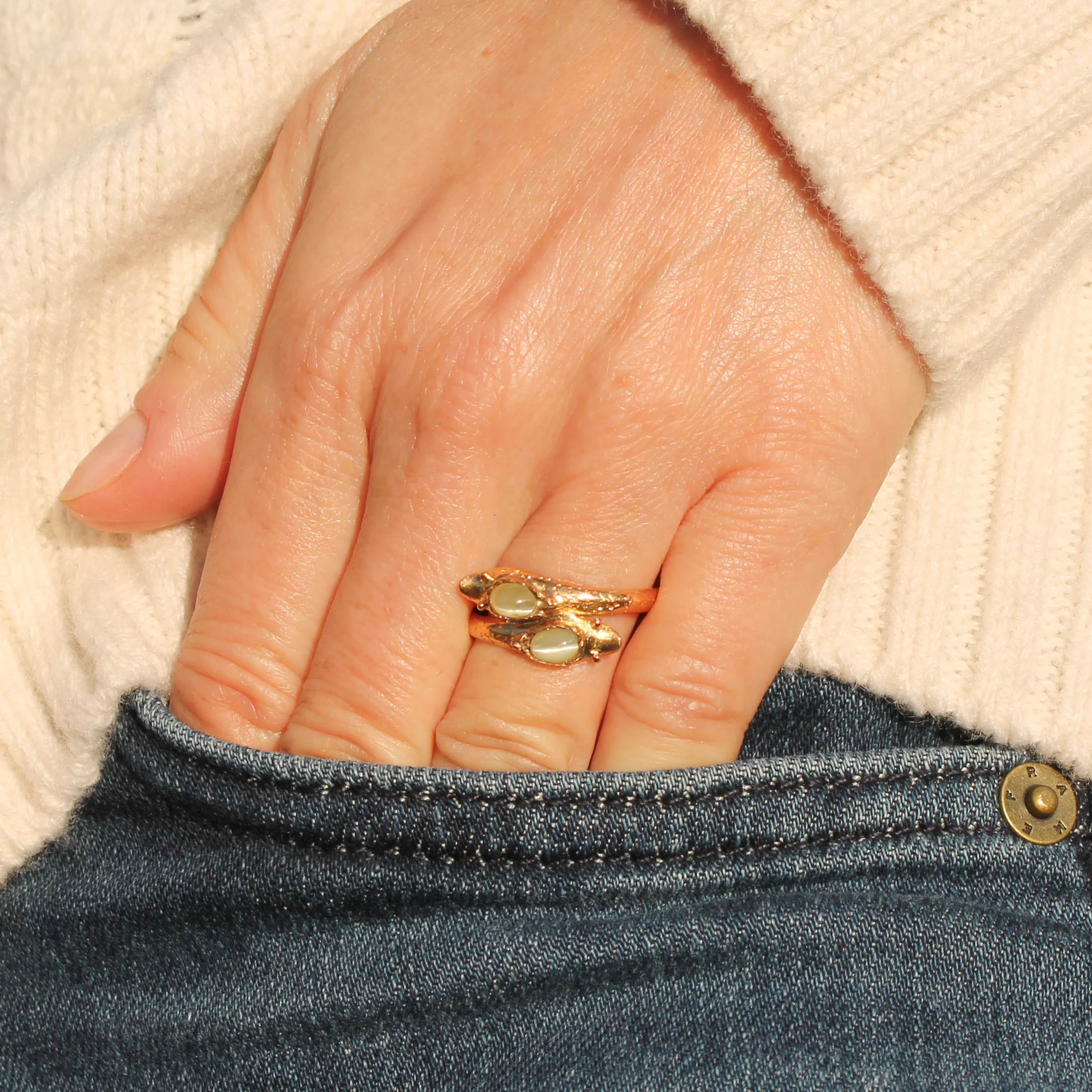 Antique Cat's Eye Chrysoberyl Double Snake Ring, circa 1900 - Image 2