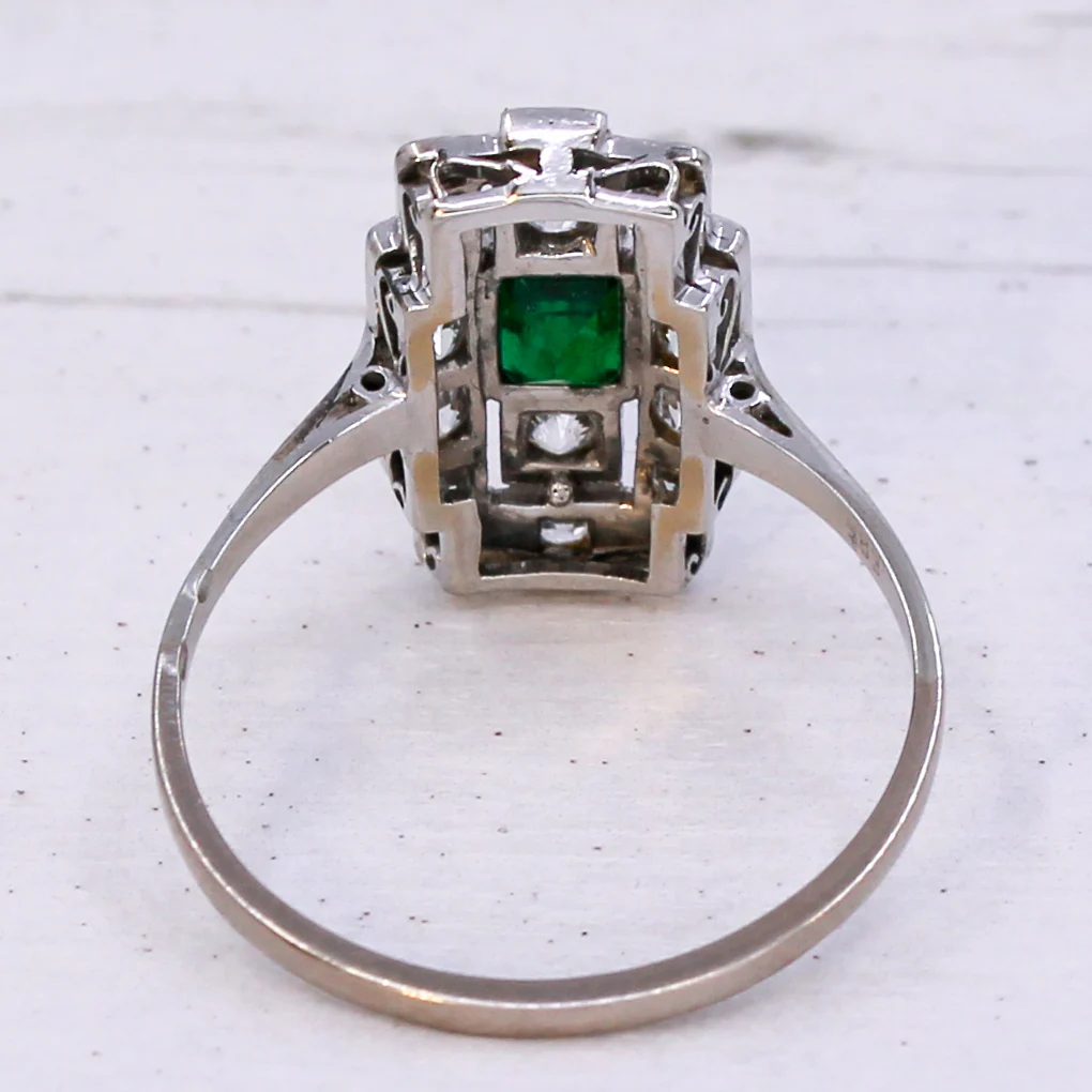 Art Deco 0.51 Carat Emerald & 0.61 Carat Old Cut Diamond Ring, circa 1935 - Image 5