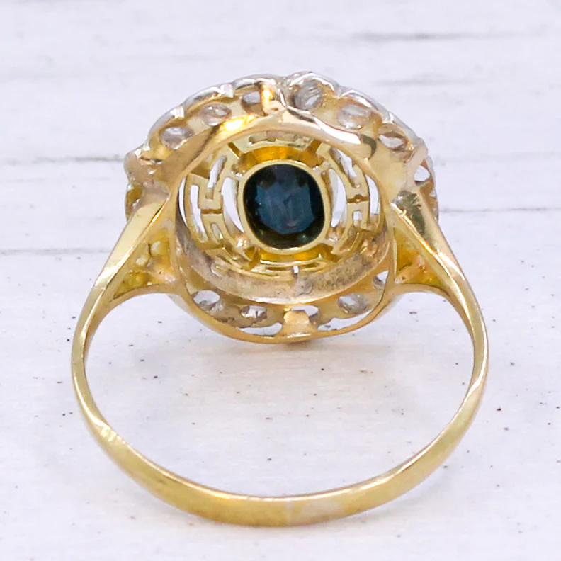 Art Deco 0.60 Carat Sapphire & Rose Cut Diamond Cluster Ring, circa 1930 - Image 4