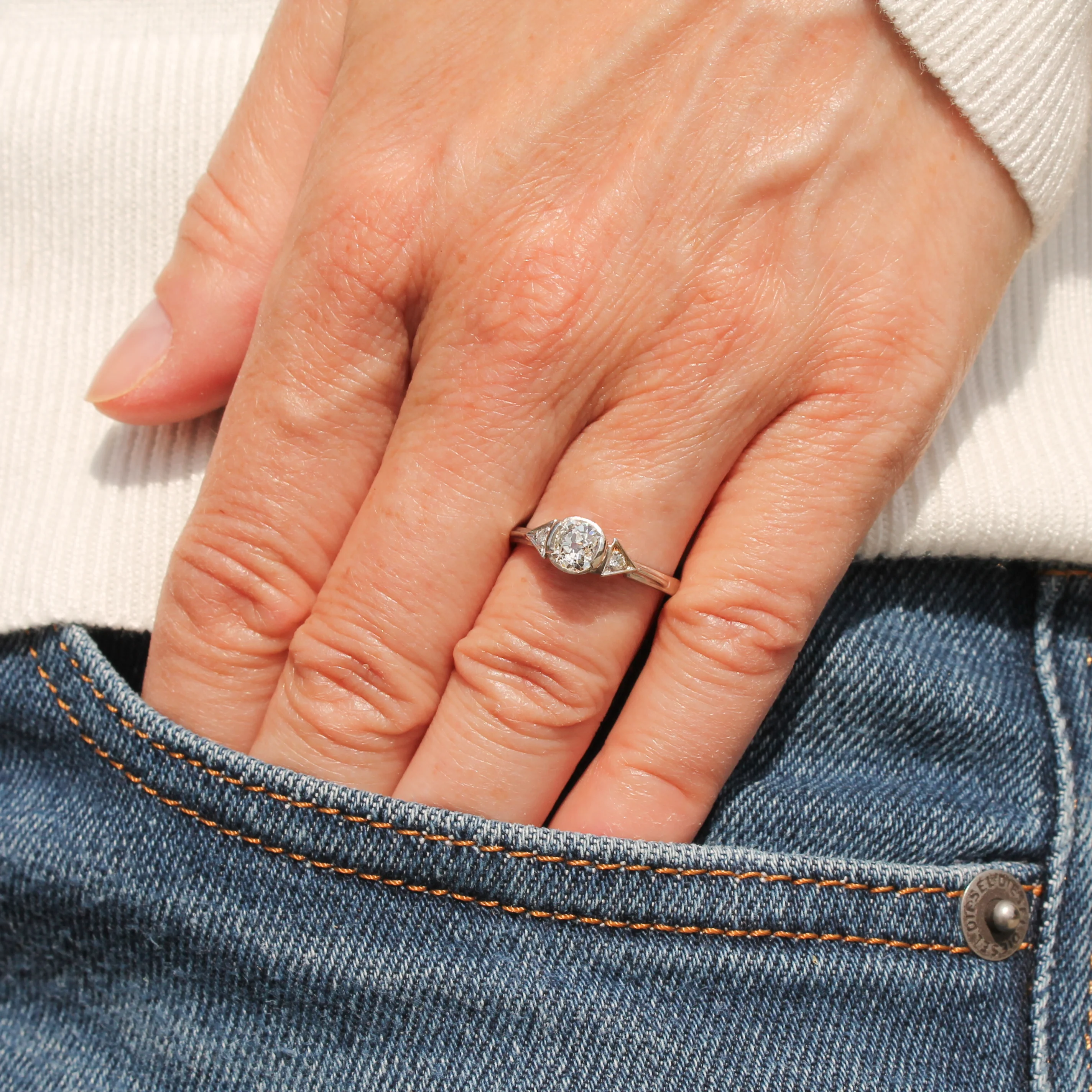Art Deco 0.61 Carat Old Cut Diamond Engagement Ring, circa 1935 - Image 2