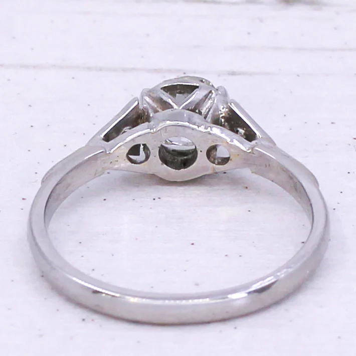 Art Deco 0.61 Carat Old Cut Diamond Engagement Ring, circa 1935 - Image 5