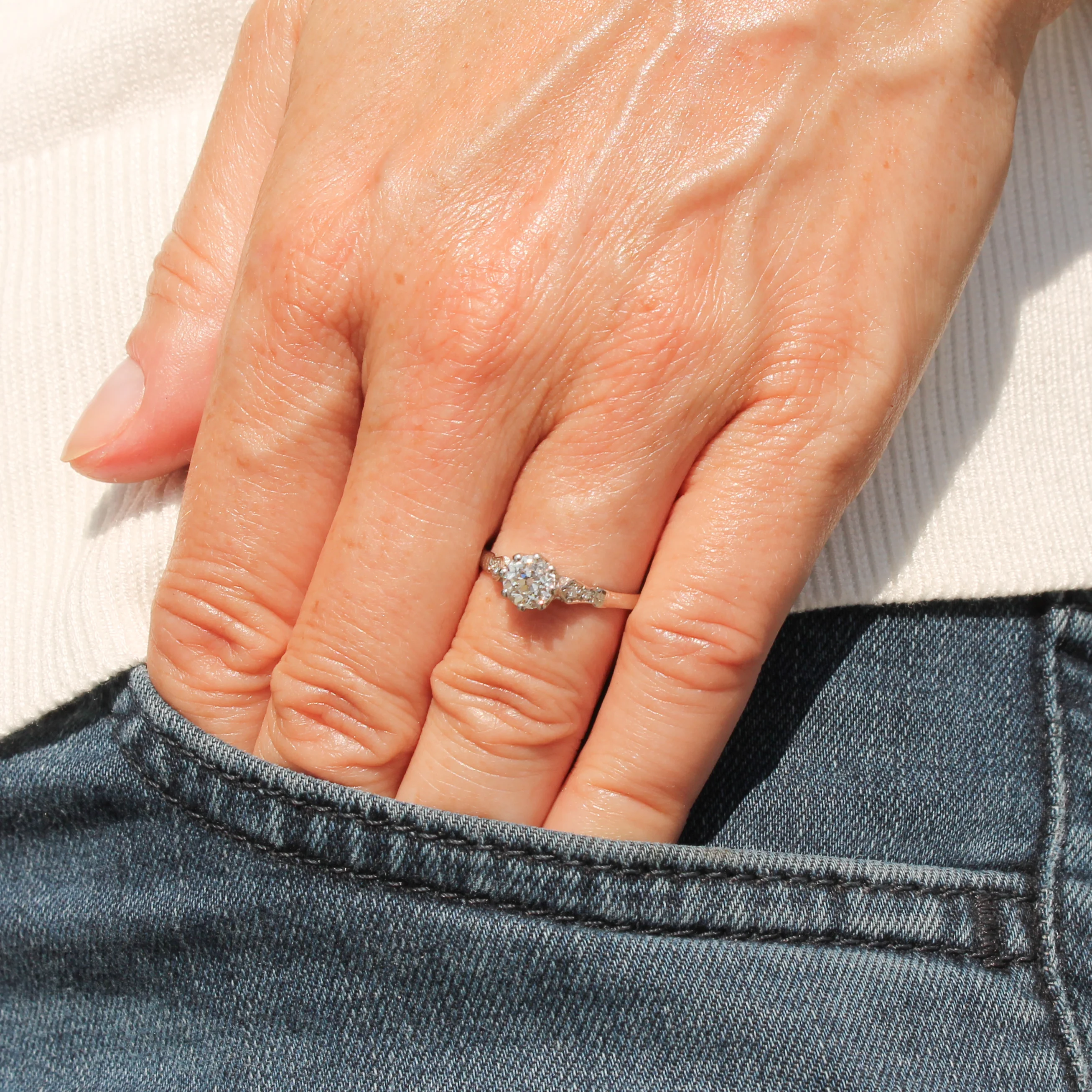 Art Deco 0.62 Carat Old Cut Diamond Engagement Ring, circa 1935 - Image 2