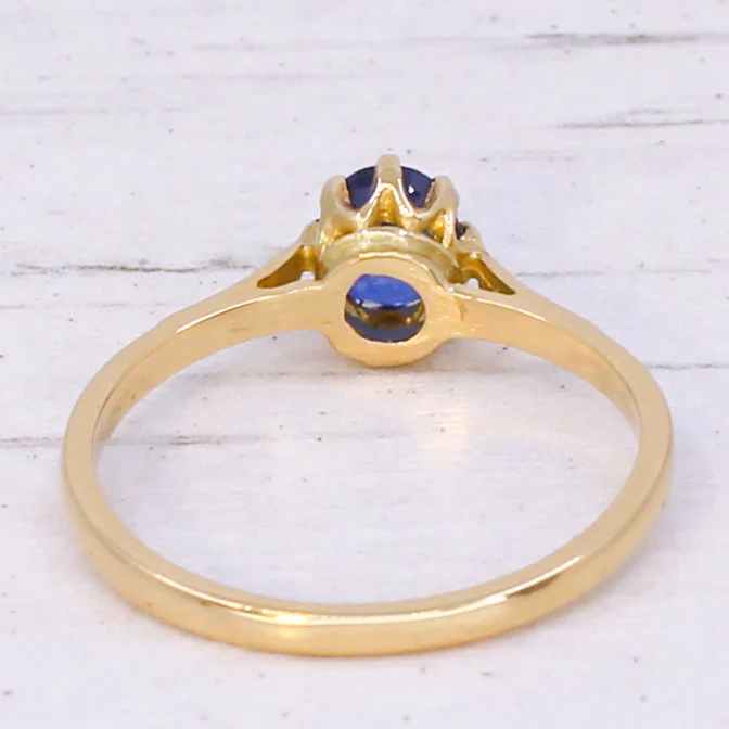 Art Deco 0.67 Carat Natural Burmese Sapphire Solitaire Ring, circa 1915 - Image 5