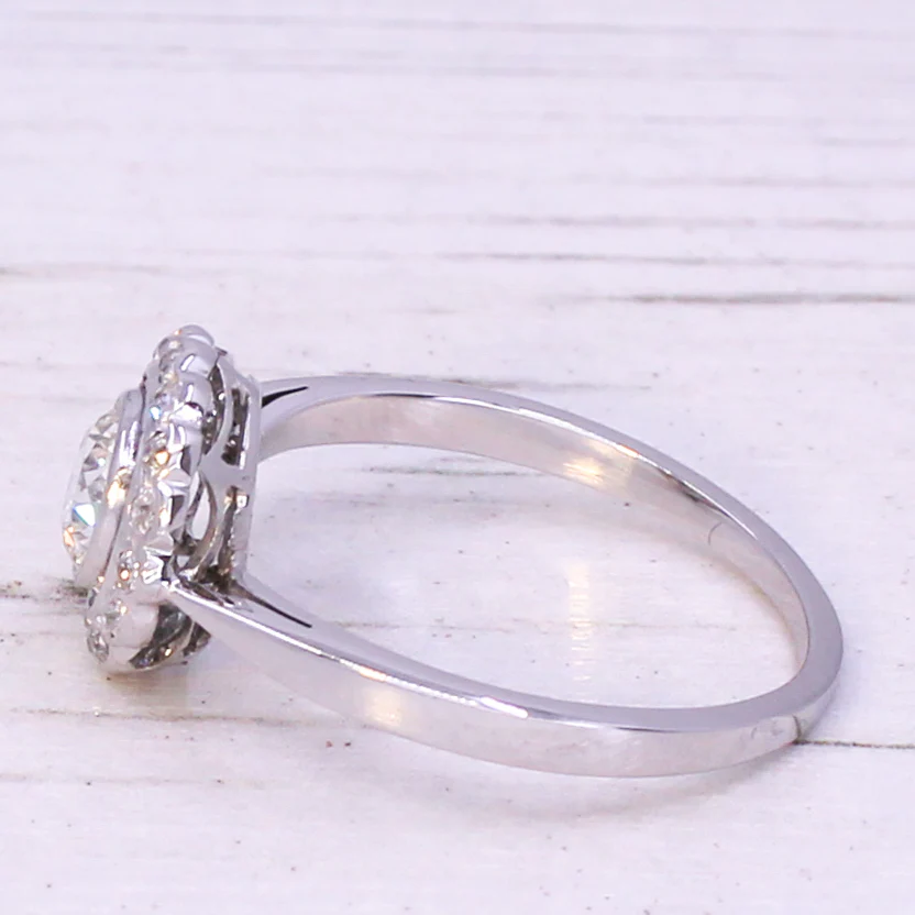 Art Deco 0.80 Carat Old Cut Diamond Cluster Ring, circa 1935 - Image 4