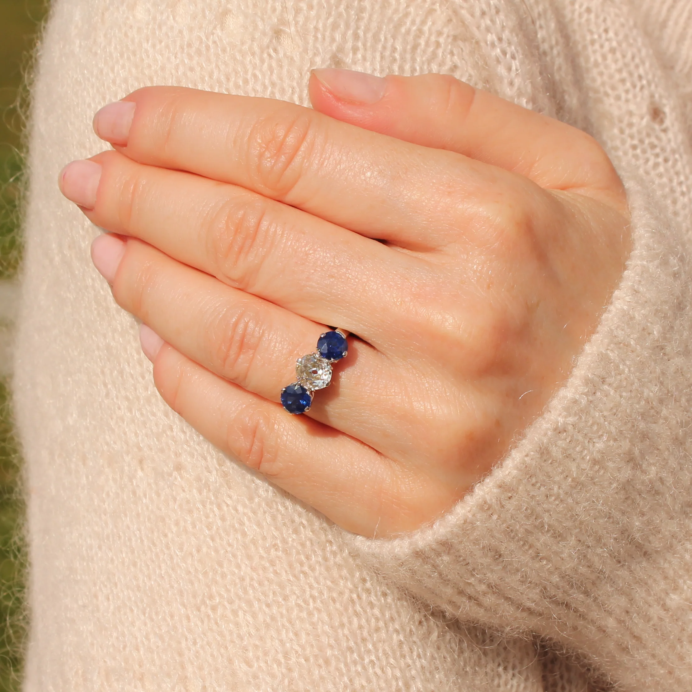 Art Deco 1.04 Carat Old Cut Diamond & 1.31 Carat Natural Sapphire Trilogy Ring, circa 1920 - Image 7