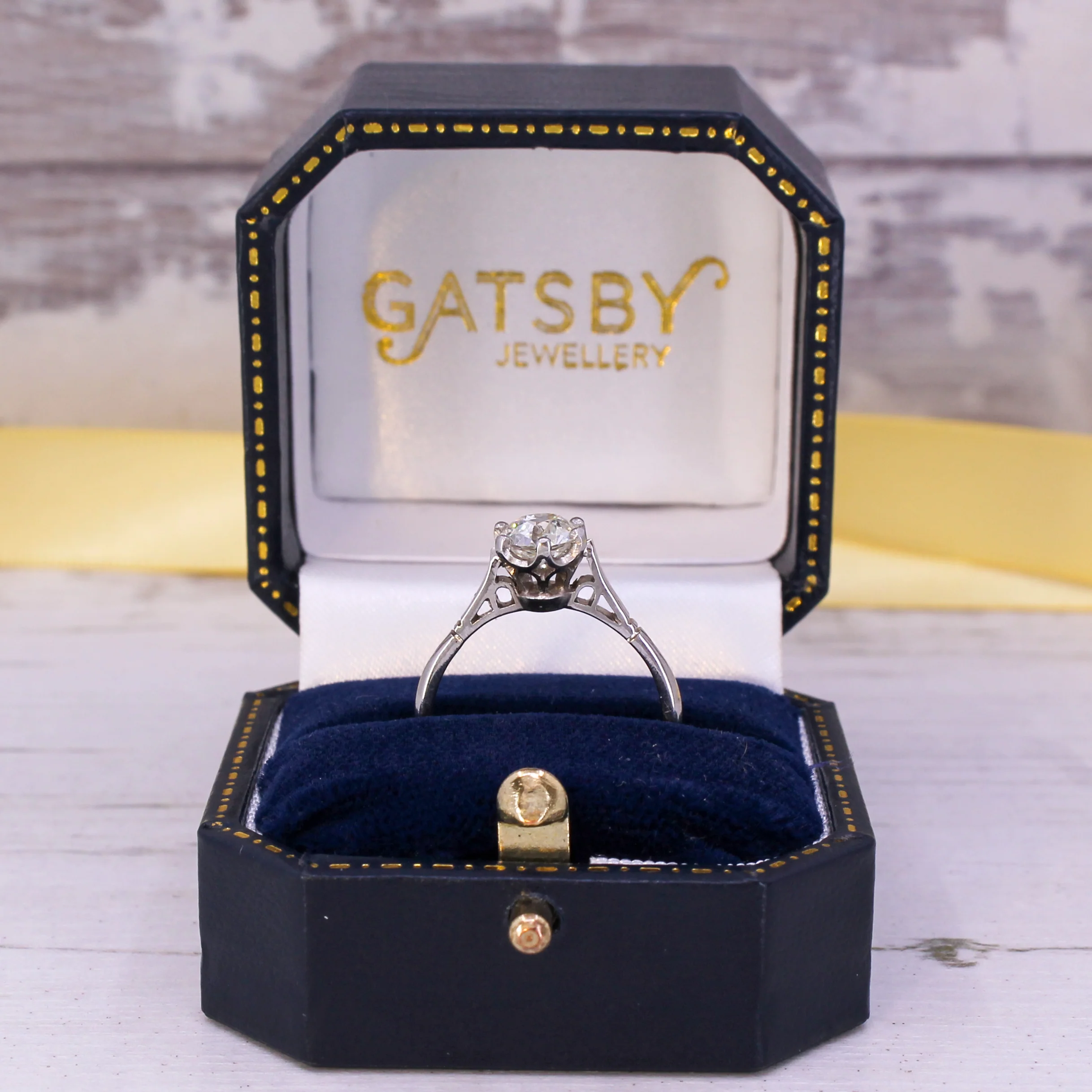 Art Deco 1.10 Carat Old Cut Diamond Engagement Ring, circa 1935 - Image 9