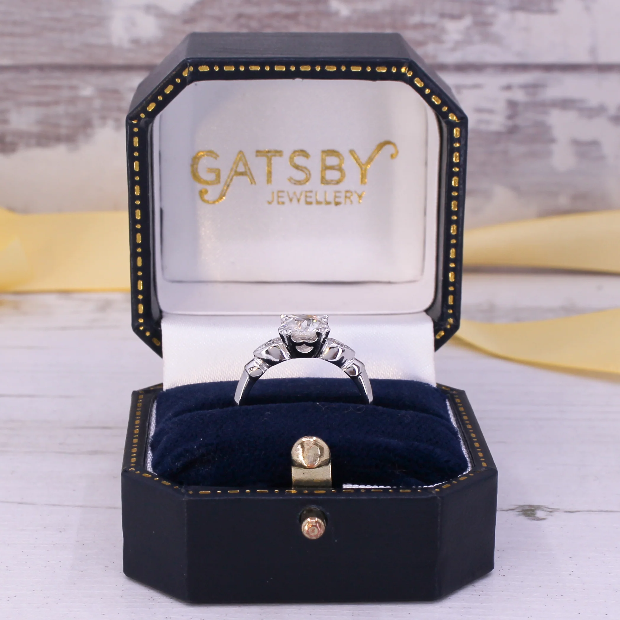 Art Deco 1.15 Carat Old Cut Diamond Engagement Ring, circa 1935 - Image 8