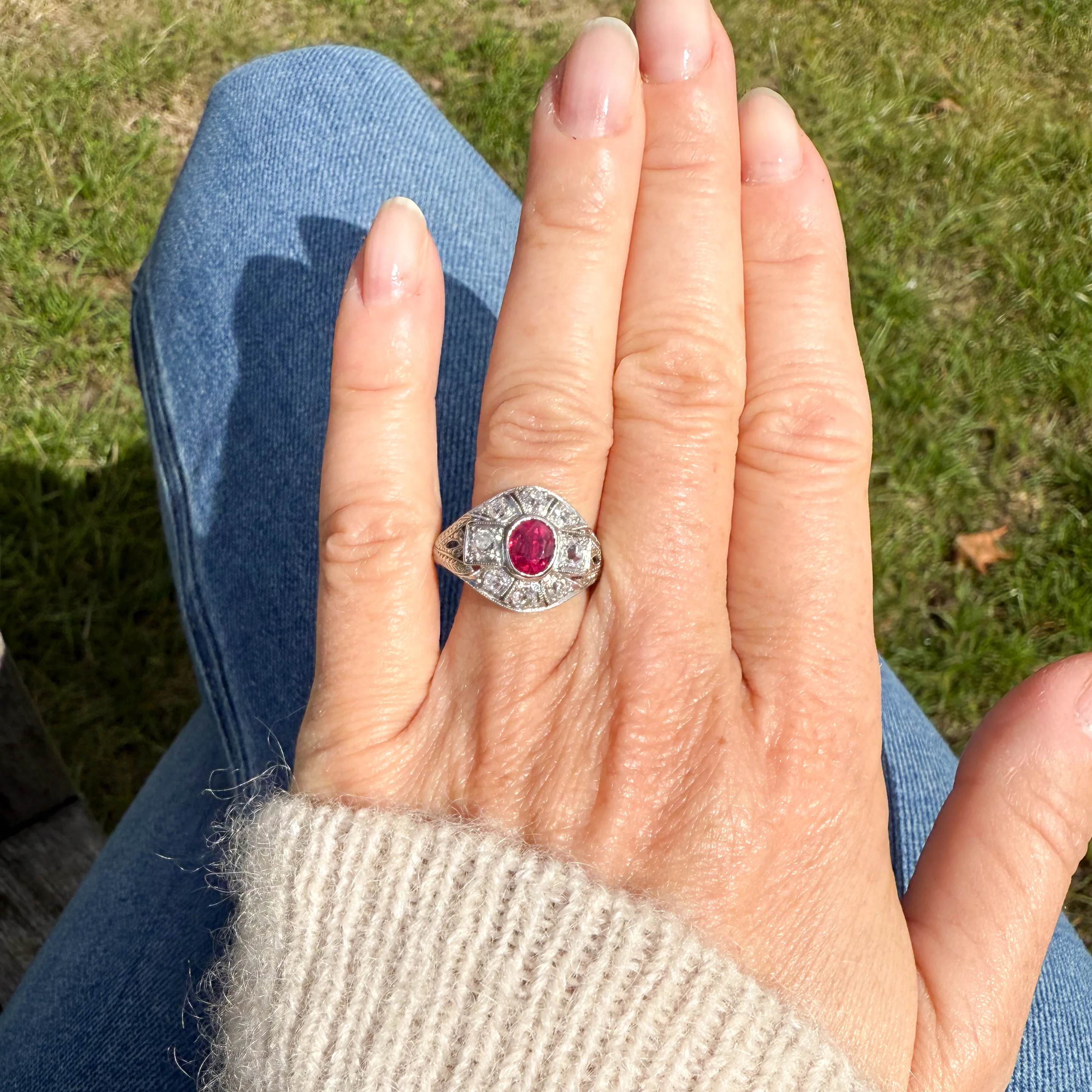 Art Deco 1.19 Carat Natural Mogok Burmese Ruby & Old Cut Diamond Ring, circa 1920 - Image 6