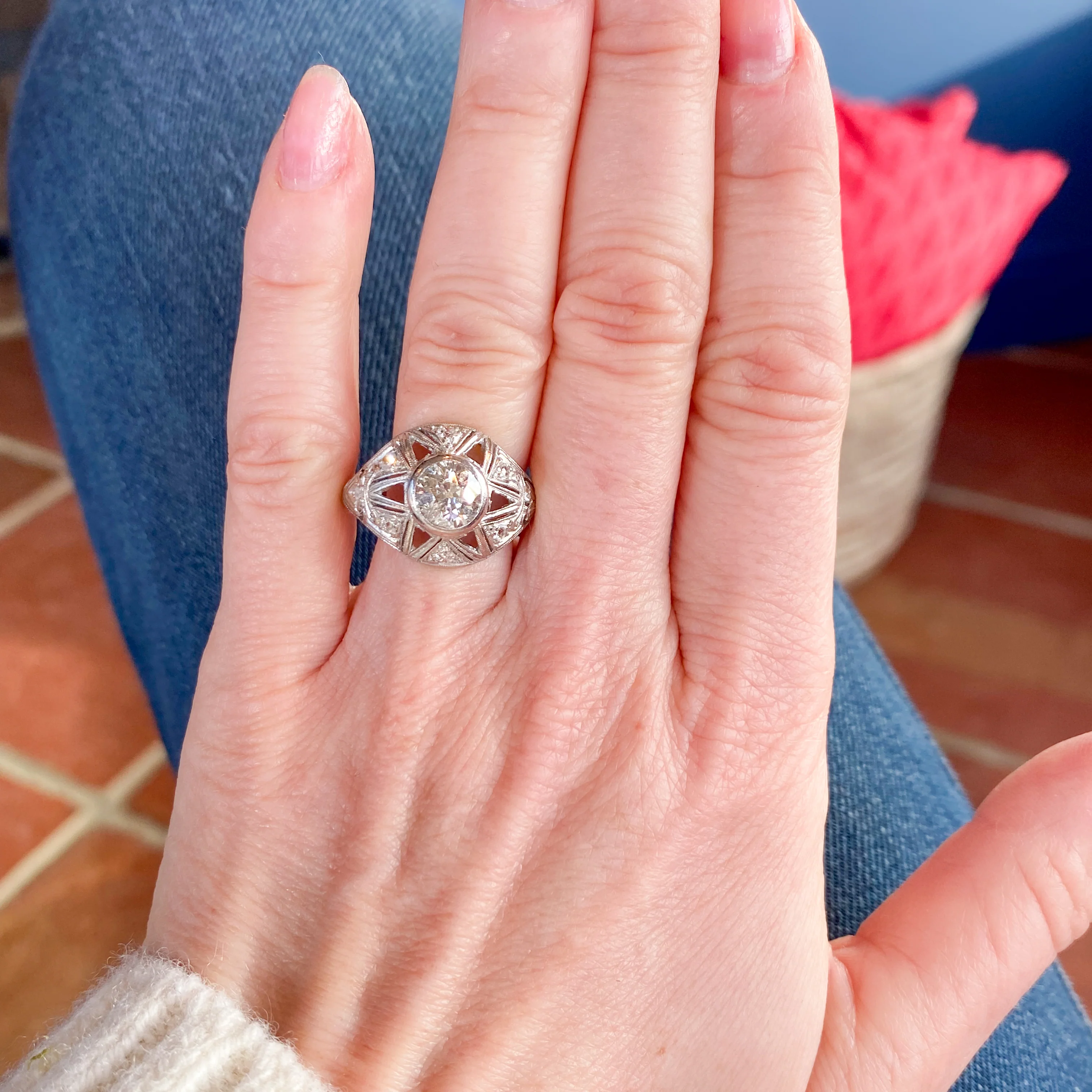 Art Deco 1.20 Carat Old Cut Diamond Bombé Star Ring, circa 1930 - Image 7