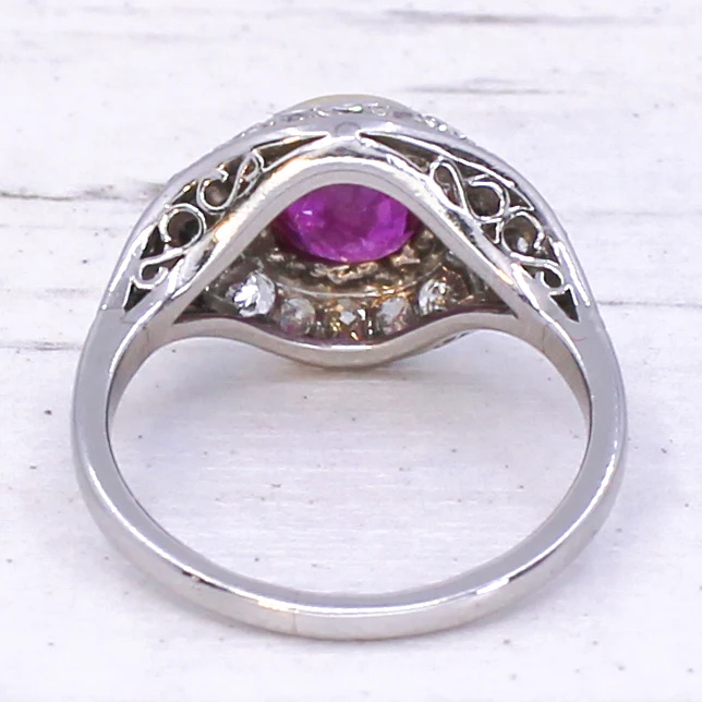 Art Deco 1.24 Carat Mogok Burmese Ruby & Diamond Ring, circa 1925 - Image 5