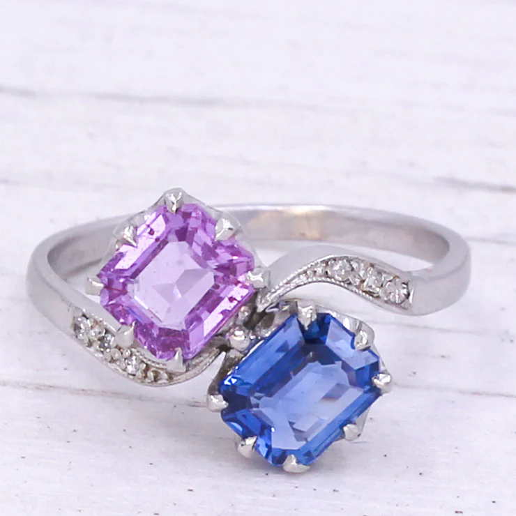 Art Deco 1.30 Carat Blue & 1.10 Carat Pink Natural Sapphire Ring, circa 1930 - Image 3