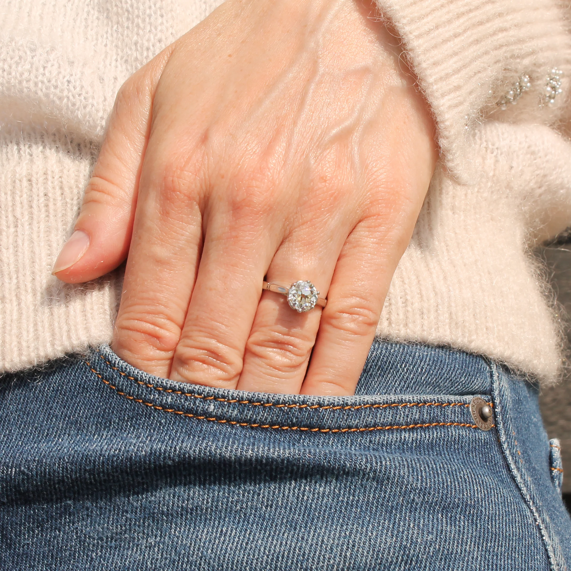 Art Deco 1.62 Carat Old Cut Diamond Engagement Ring, circa 1935 - Image 2