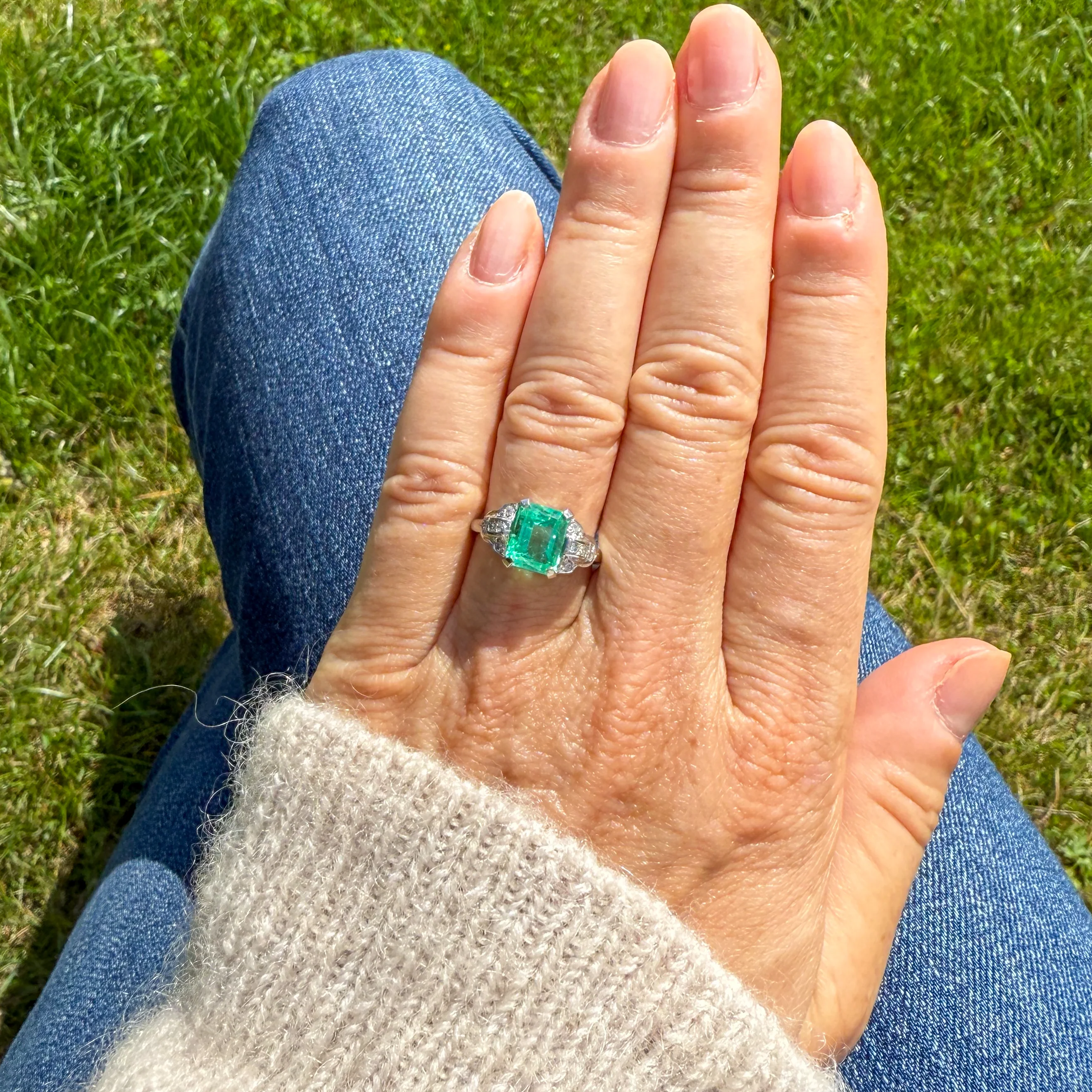 Art Deco 1.69 Carat Colombian Emerald Ring, circa 1930 - Image 6