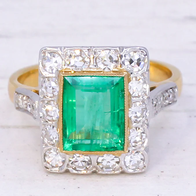 Art Deco 1.70 Carat Minor Oil Emerald & Diamond Ring, circa 1935 - Image 3
