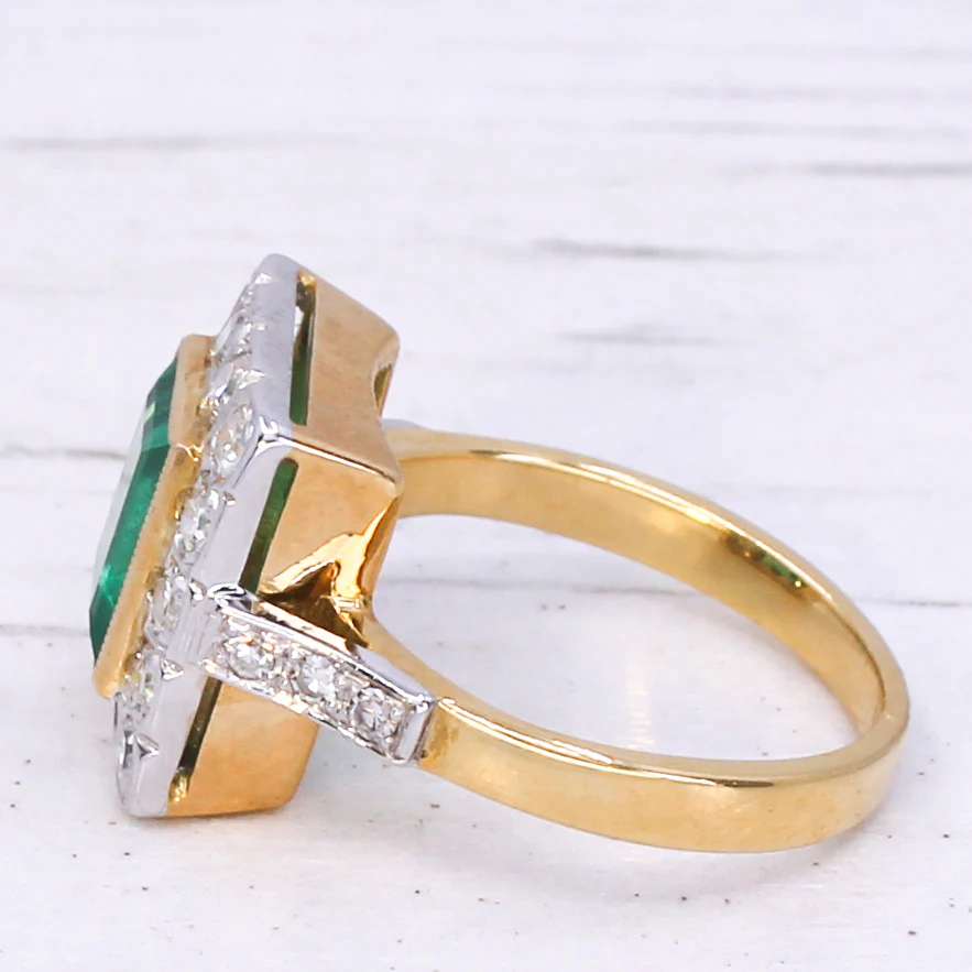 Art Deco 1.70 Carat Minor Oil Emerald & Diamond Ring, circa 1935 - Image 4