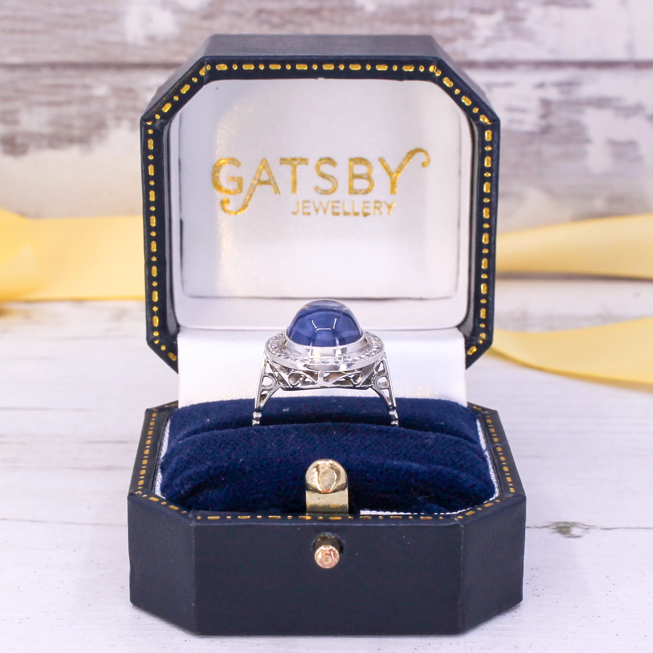 Art Deco 11.96 Carat Ceylon Cabochon Sapphire & Diamond Ring, circa 1935 - Image 10