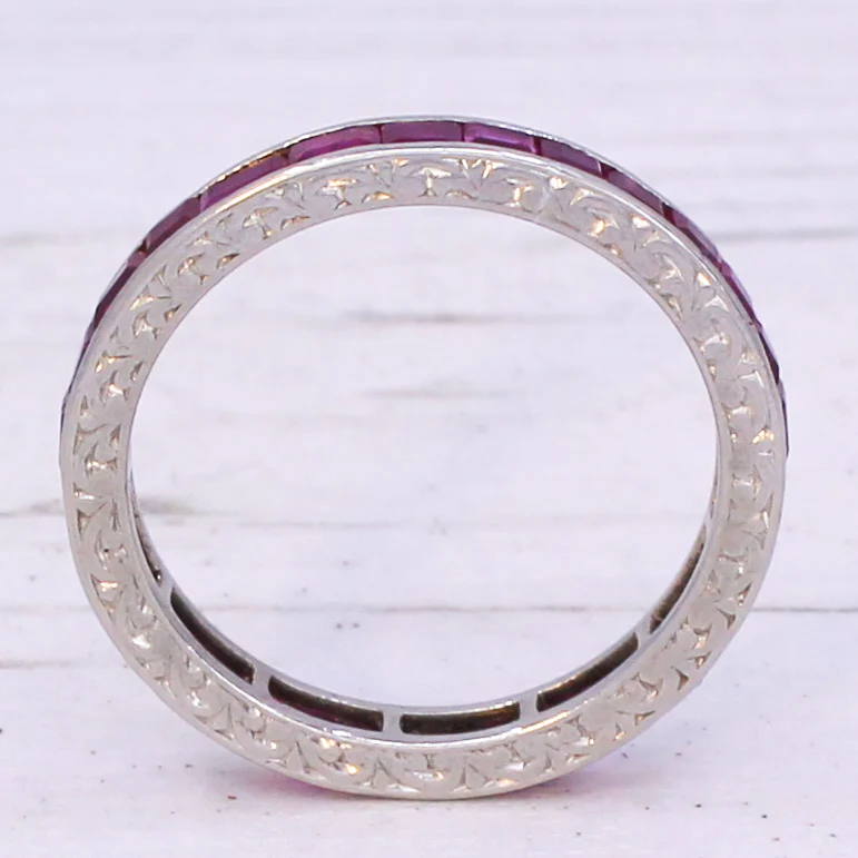 Art Deco 2.00 Carat Natural Ruby Full Eternity Ring, circa 1940, size Q 1/2 - Image 4