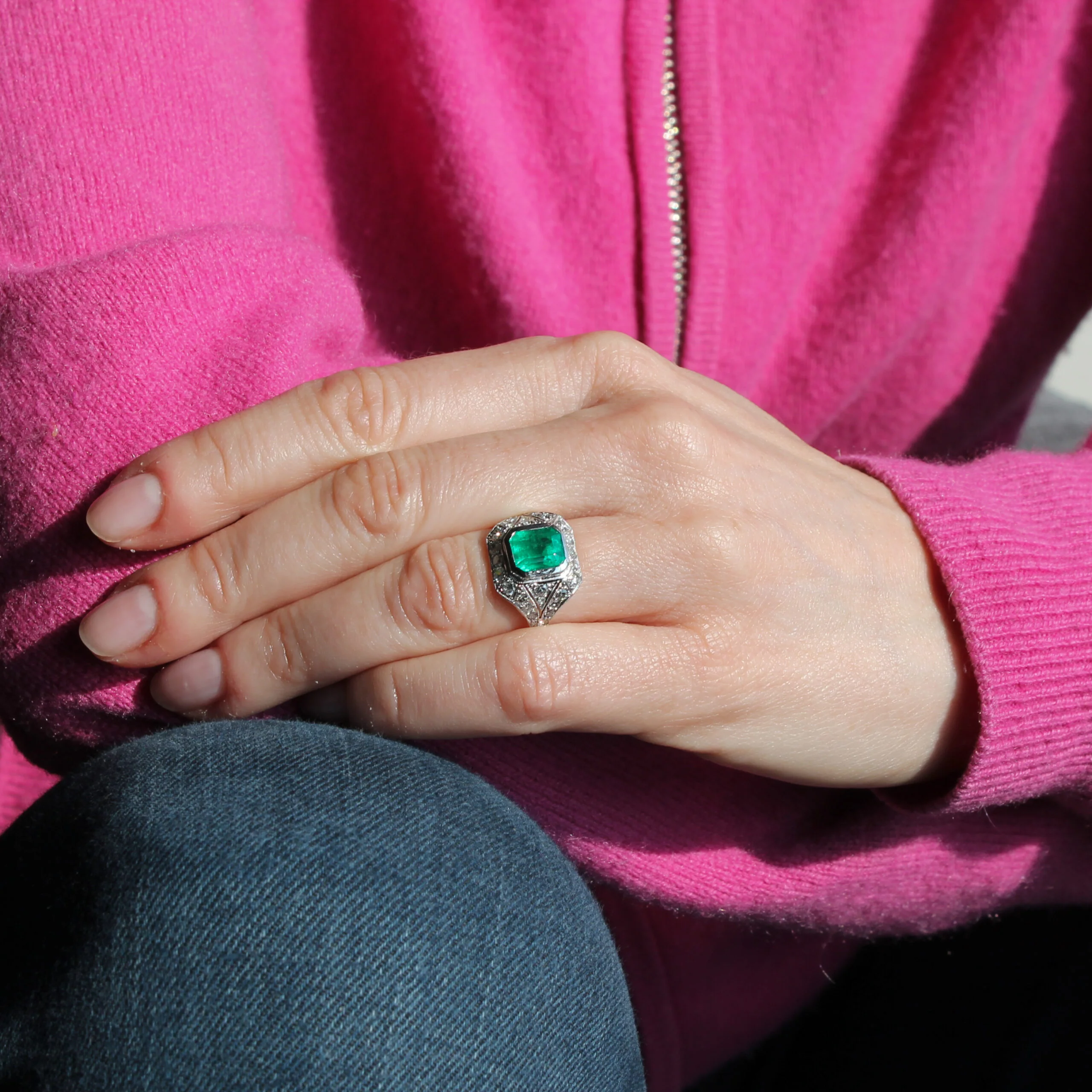 Art Deco 2.04 Carat Minor Oil Colombian Emerald & Diamond Ring, circa 1935 - Image 8