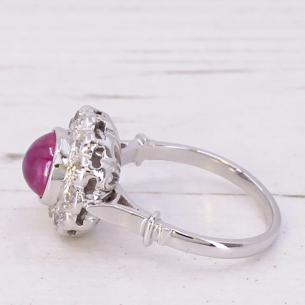 Art Deco 2.19 Carat Mogok Burmese Ruby & Diamond Cluster Ring, circa 1925 - Image 4