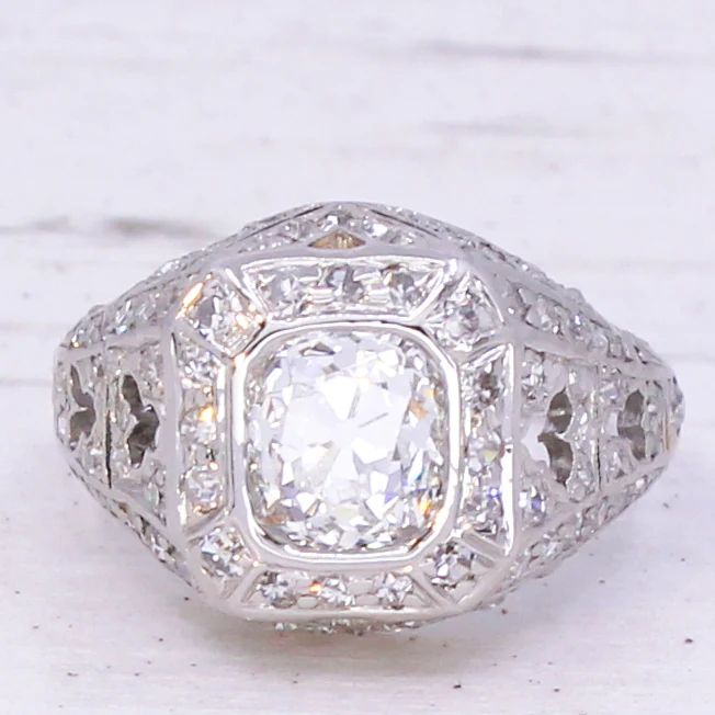 Art Deco 2.22 Carat Old Cut Diamond Cluster Ring, circa 1925 - Image 3