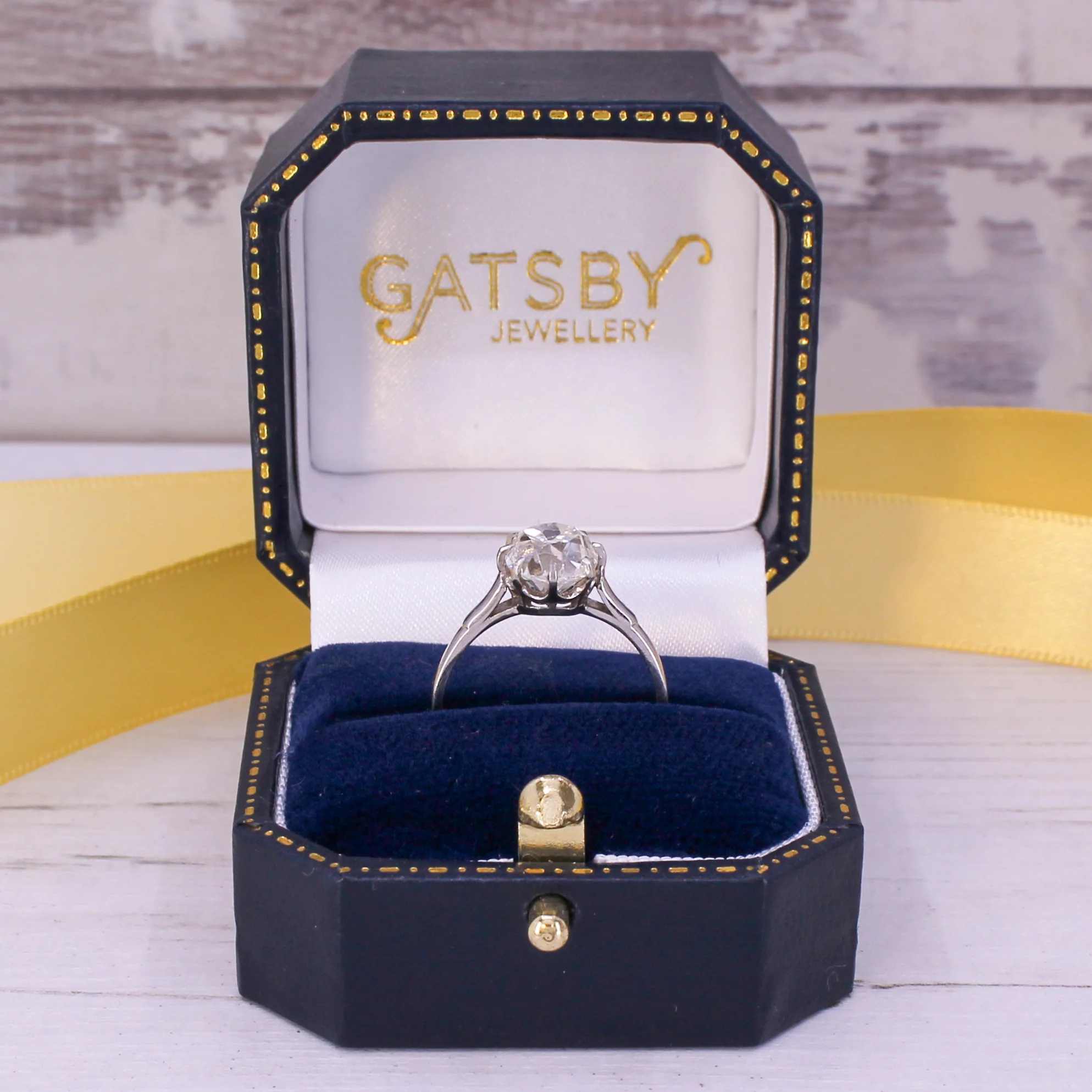 Art Deco 2.32 Carat Old Mine Cut Diamond Engagement Ring, circa 1920 - Image 10