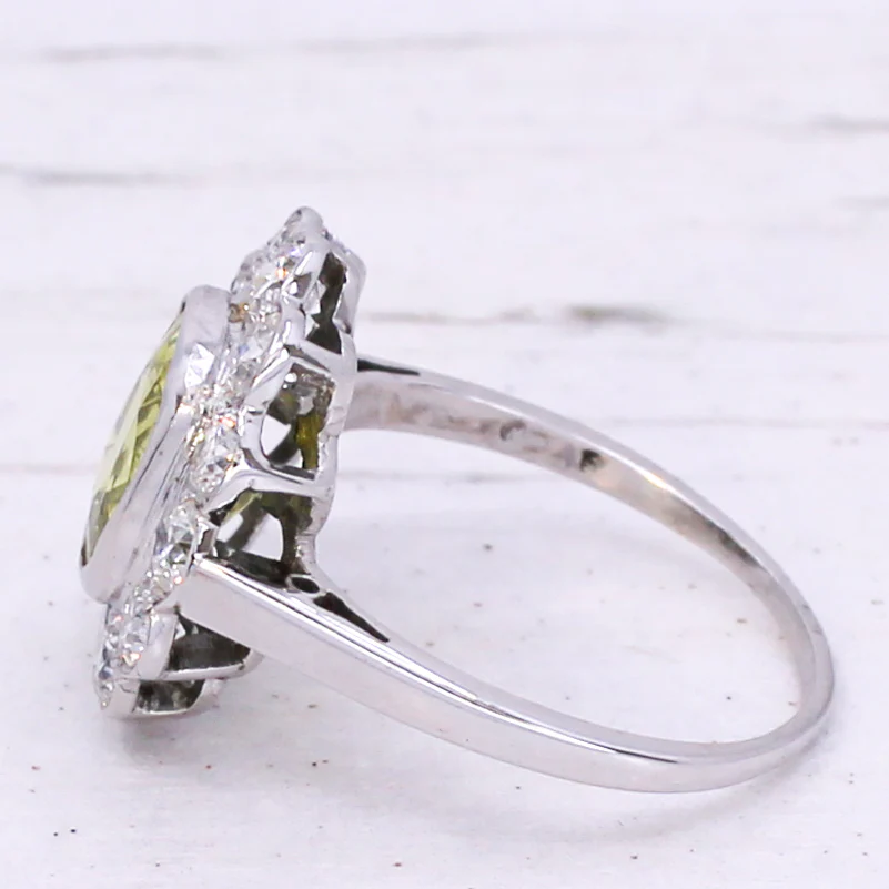 Art Deco 3.40 Carat Chrysoberyl & 1.20 Carat Diamond Ring, circa 1945 - Image 4