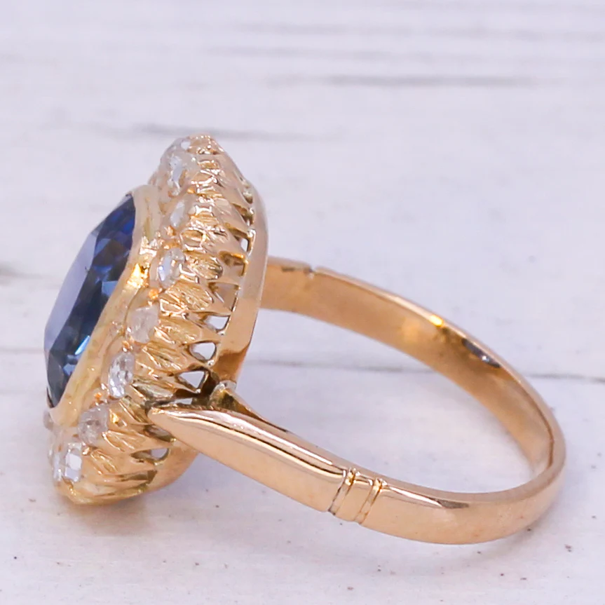 Art Deco 3.89 Carat Burmese Sapphire & Diamond Cluster Ring, Circa 1925 - Image 4