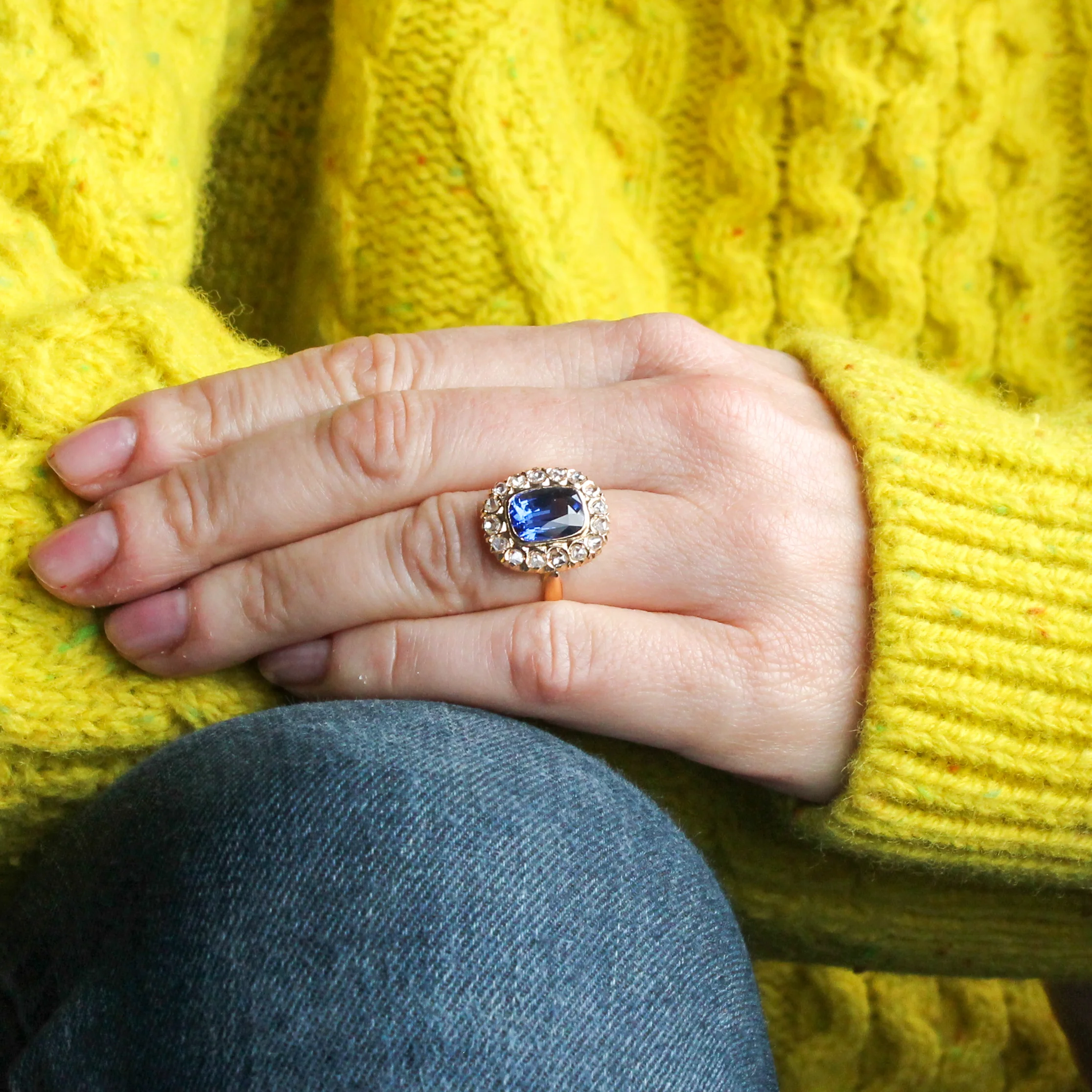Art Deco 3.89 Carat Burmese Sapphire & Diamond Cluster Ring, Circa 1925 - Image 9