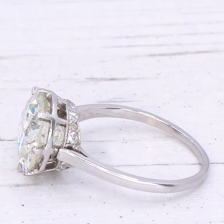 Art Deco 4.45 Carat Old European Cut Diamond Engagement Ring, circa 1940 - Image 4