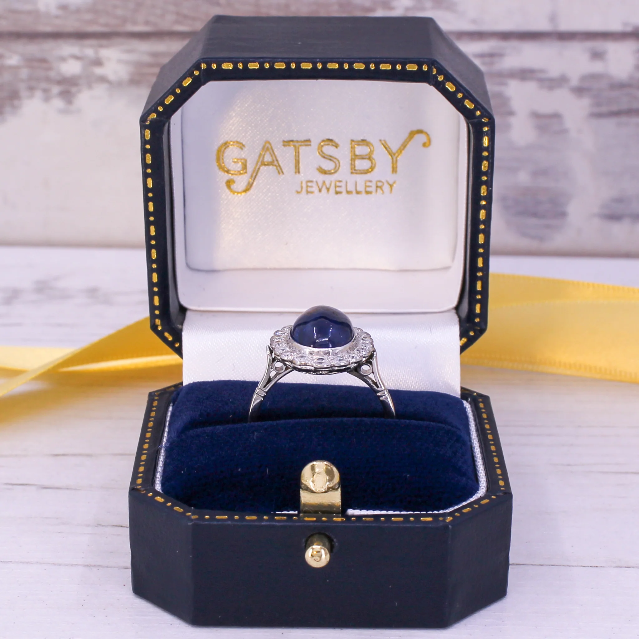 Art Deco 4.90 Carat Cabochon Sapphire & Diamond Ring, circa 1930 - Image 11