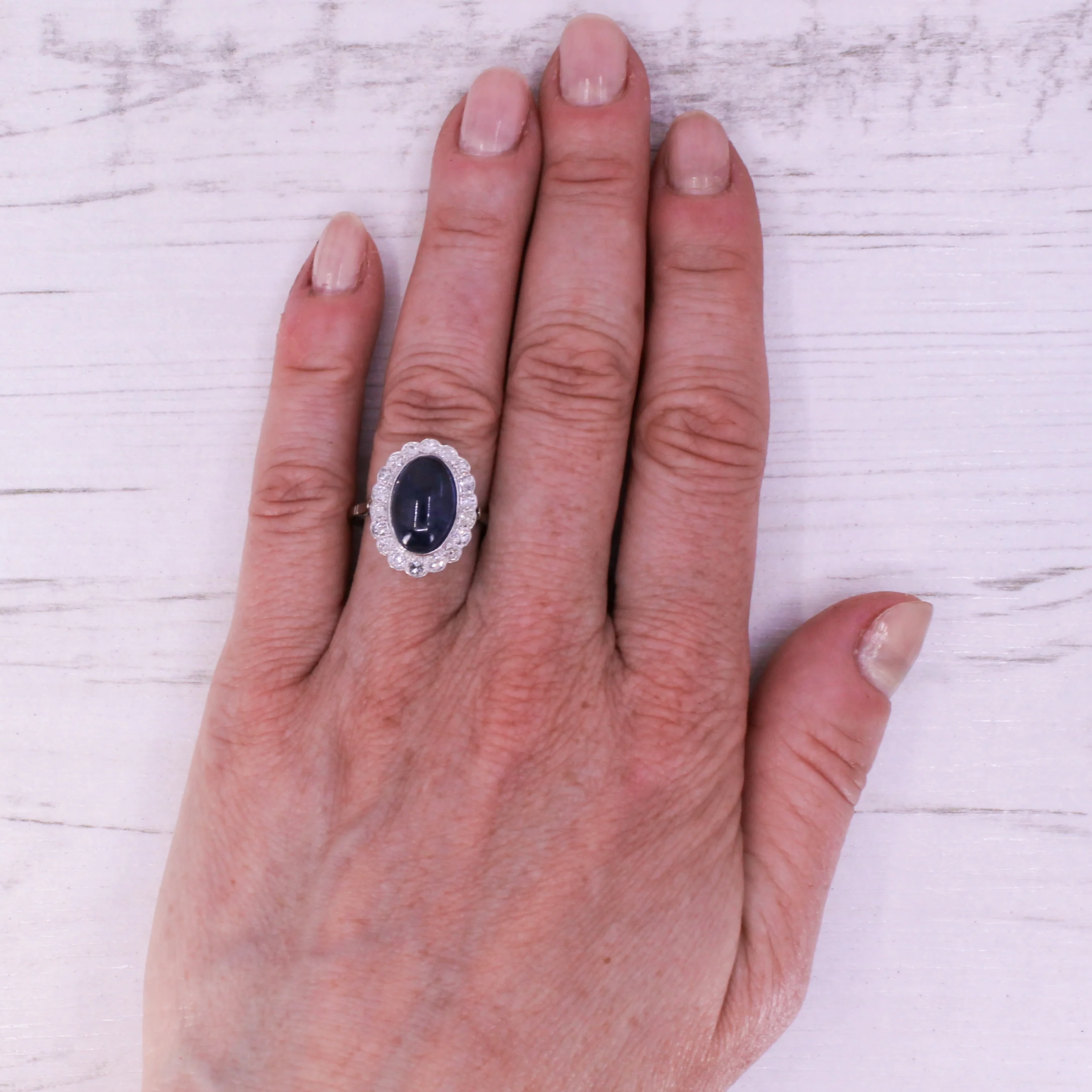 Art Deco 4.90 Carat Cabochon Sapphire & Diamond Ring, circa 1930 - Image 7