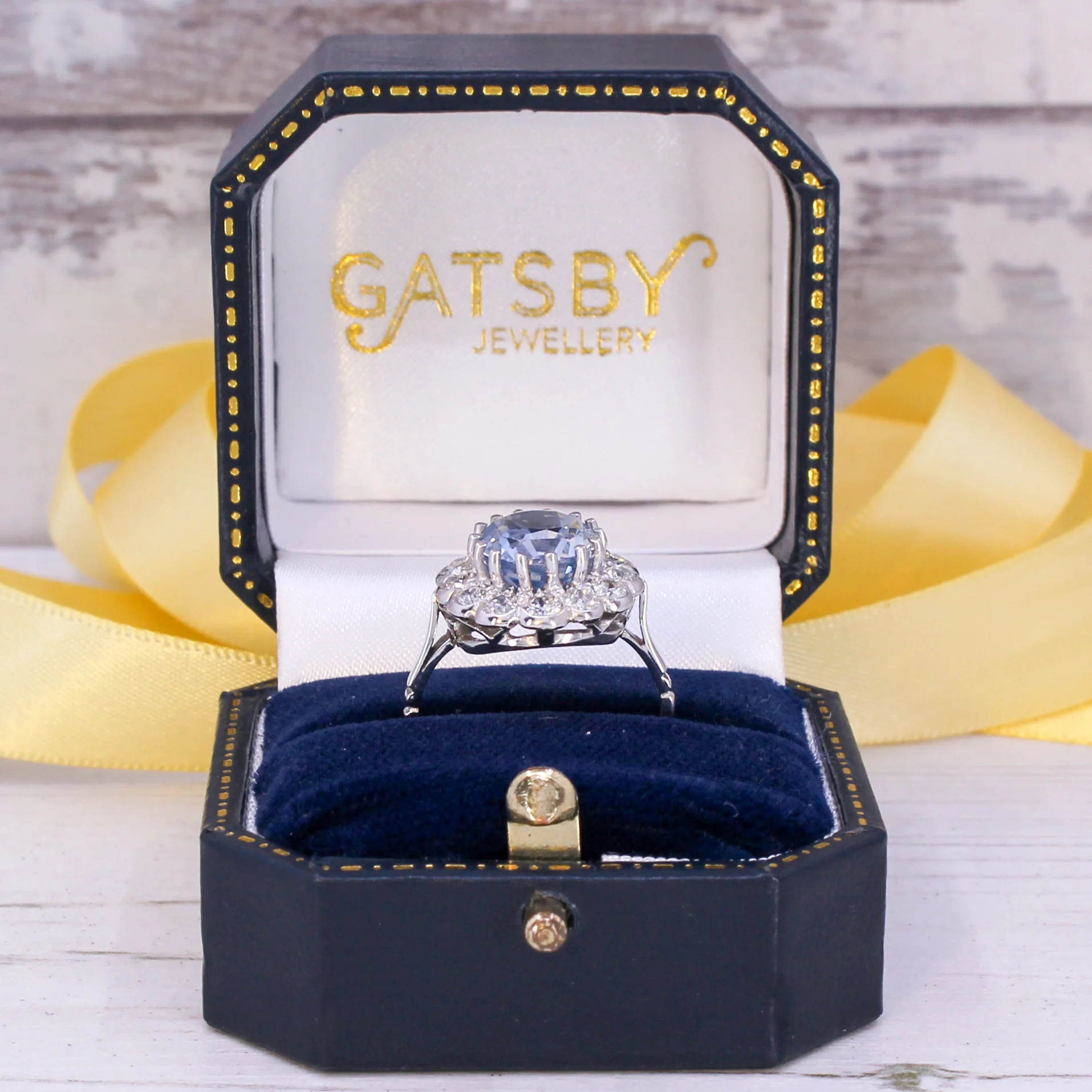 Art Deco 4.93 Carat Ceylon Sapphire & Diamond Cluster Ring, circa 1940 - Image 8