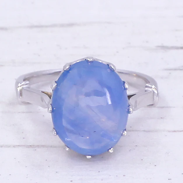 Art Deco 7.78 Carat Natural Ceylon Cabochon Sapphire Ring, circa 1920 - Image 3