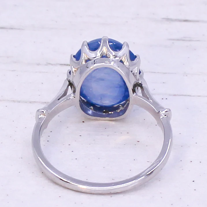 Art Deco 7.78 Carat Natural Ceylon Cabochon Sapphire Ring, circa 1920 - Image 5