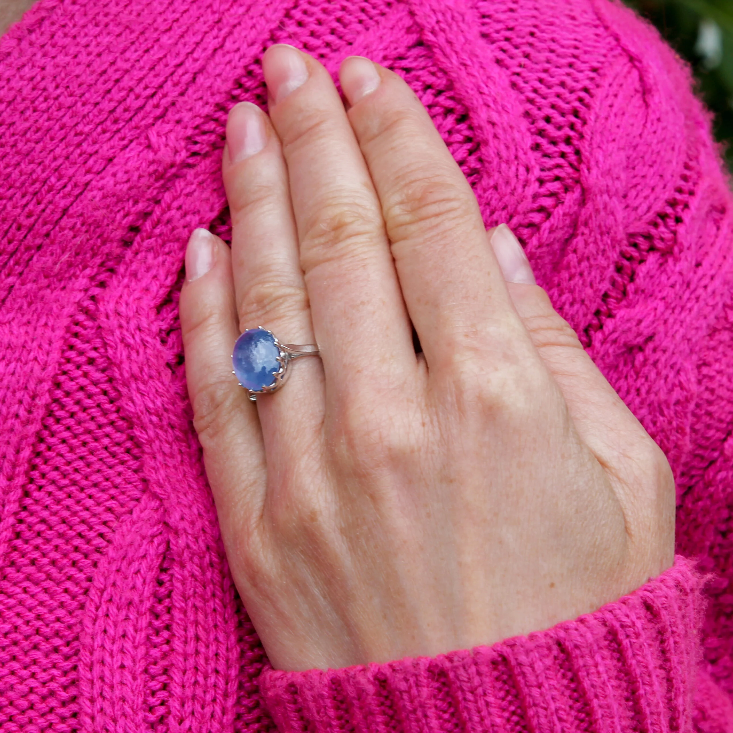Art Deco 7.78 Carat Natural Ceylon Cabochon Sapphire Ring, circa 1920 - Image 6